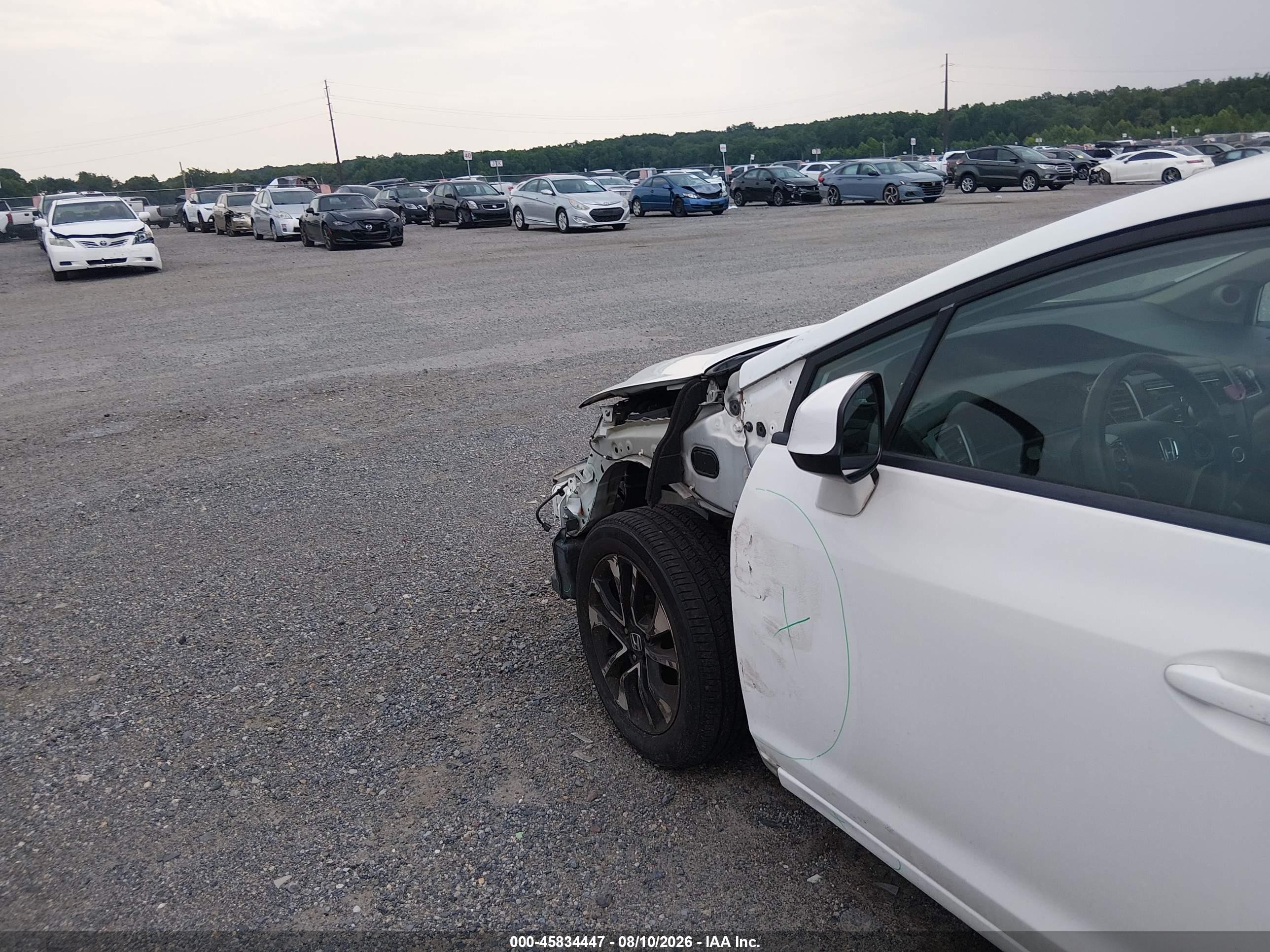 2013 Honda Civic Ex White vin: 2HGFB2F8XDH537541