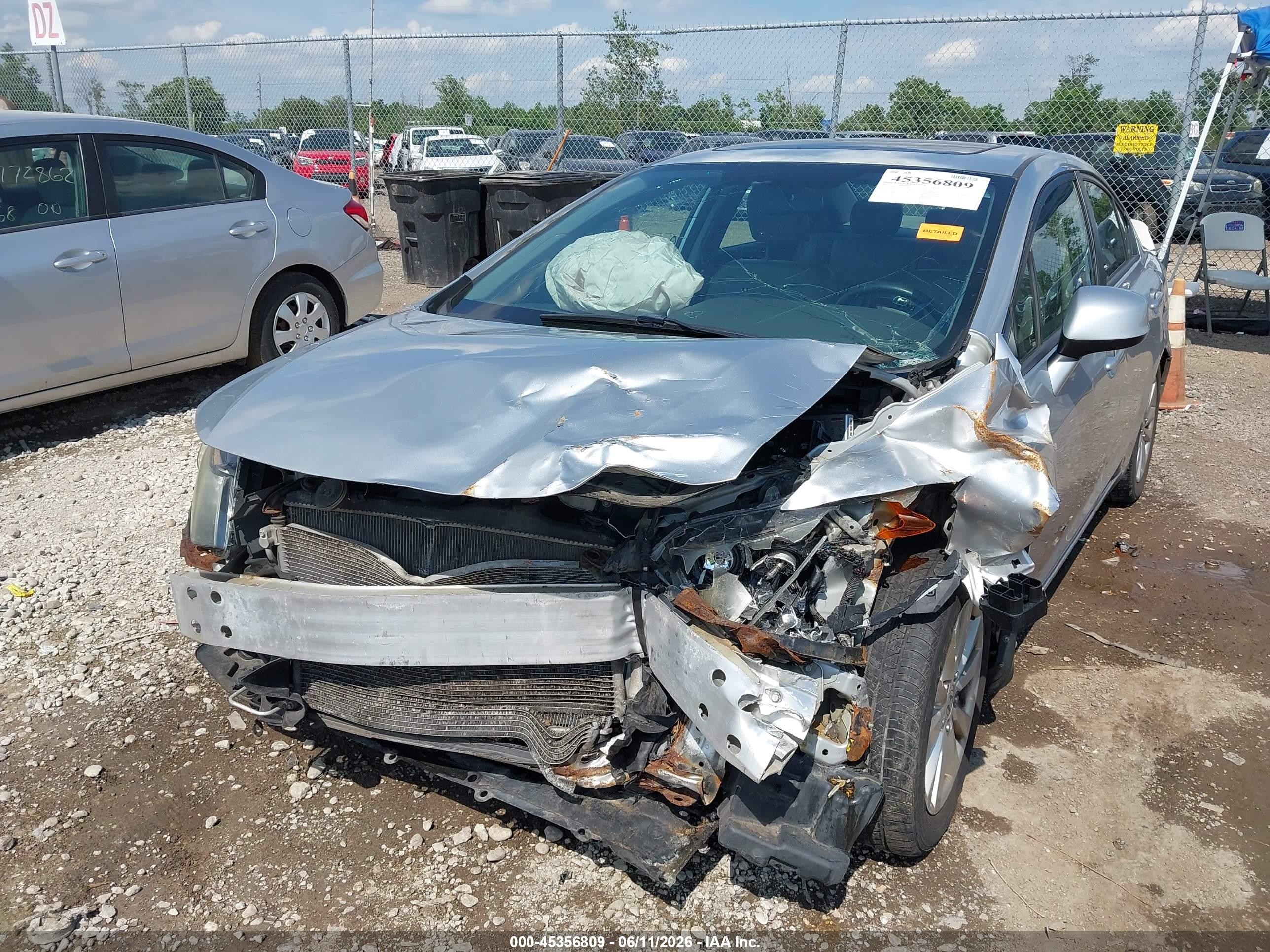 2012 Honda Civic Ex-l Silver vin: 2HGFB2F92CH117960