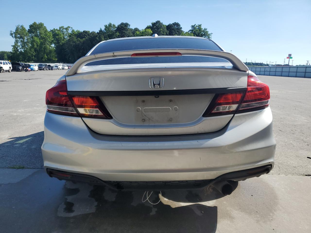 2013 Honda Civic Si Silver vin: 2HGFB6E58DH706776 Damage: Rear Bumper, Multiple Scratches Heavy, 3