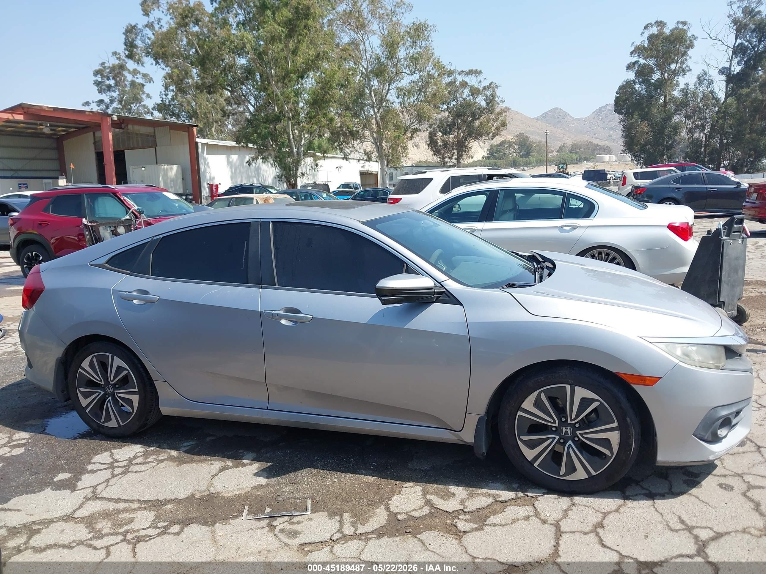 2016 Honda Civic Ex-t Silver vin: 2HGFC1F36GH637118
