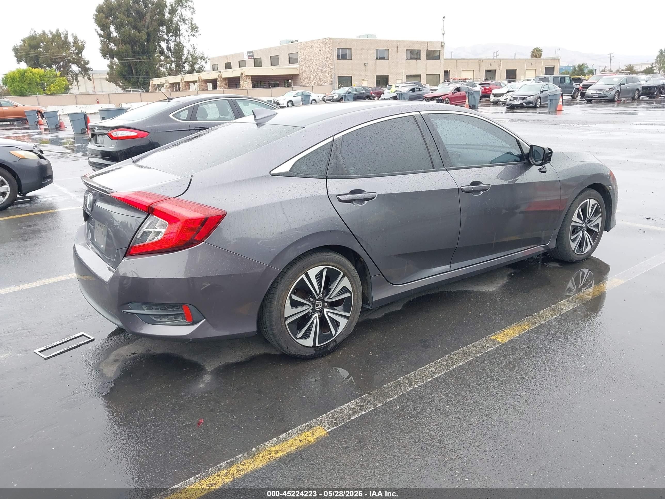 2017 Honda Civic Ex-t Gray vin: 2HGFC1F41HH659229