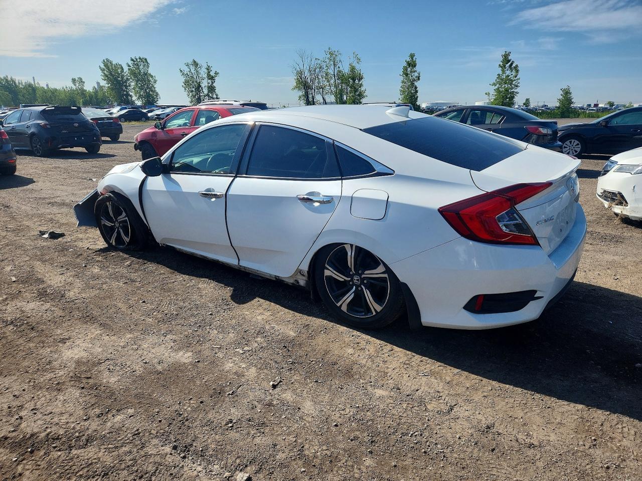 2016 Honda Civic Touring White vin: 2HGFC1F90GH114455