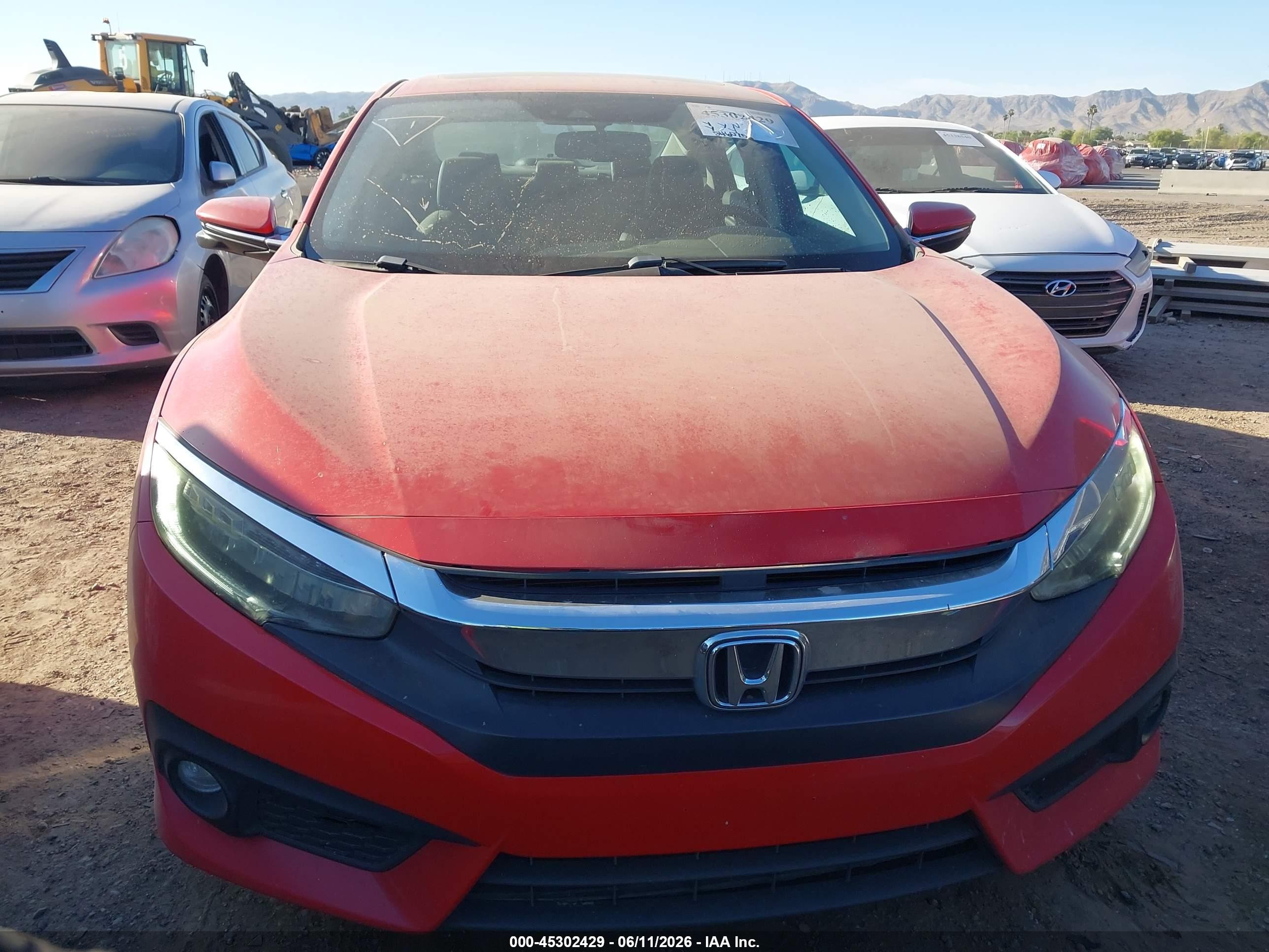 2016 Honda Civic Touring Red vin: 2HGFC1F92GH636262