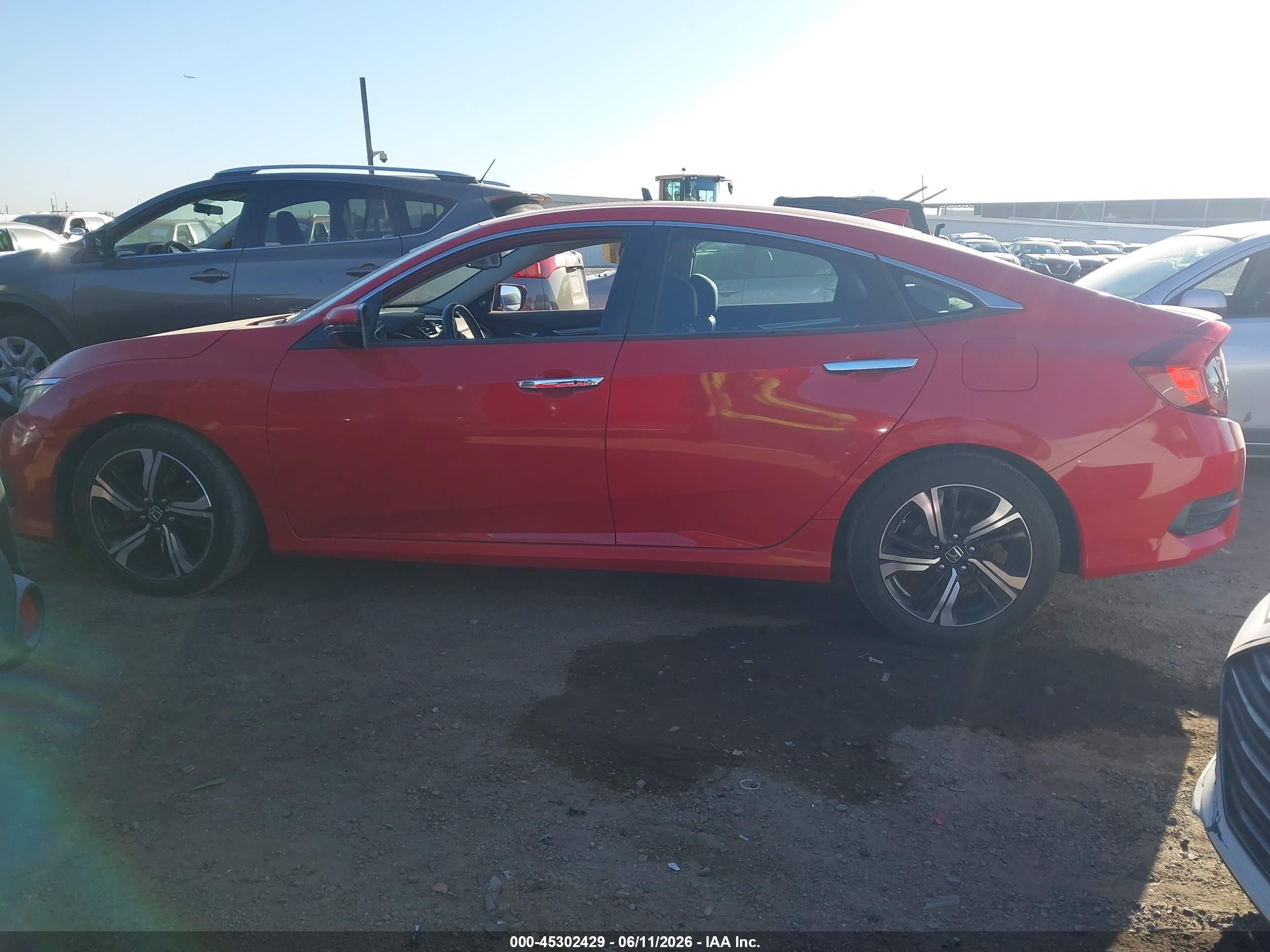 2016 Honda Civic Touring Red vin: 2HGFC1F92GH636262