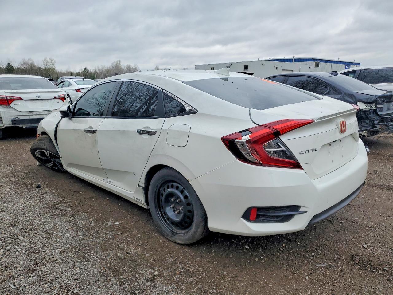 2016 Honda Civic Touring White vin: 2HGFC1F97GH104666