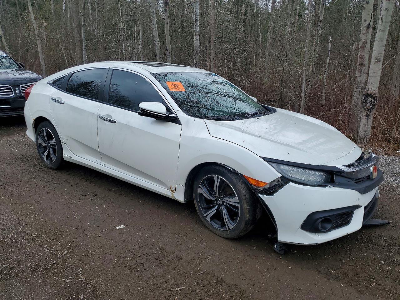 2016 Honda Civic Touring White vin: 2HGFC1F97GH104666