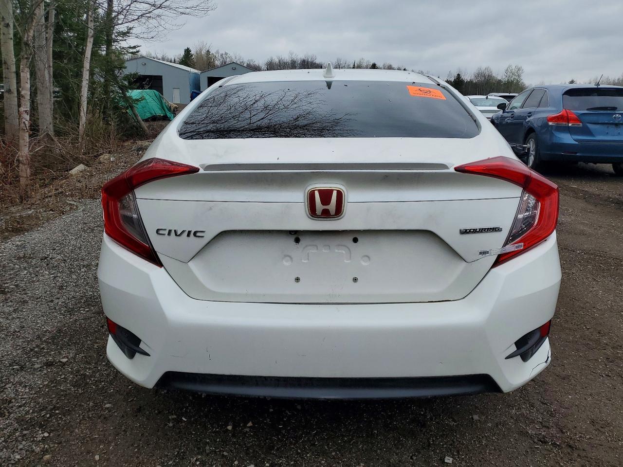 2016 Honda Civic Touring White vin: 2HGFC1F97GH104666