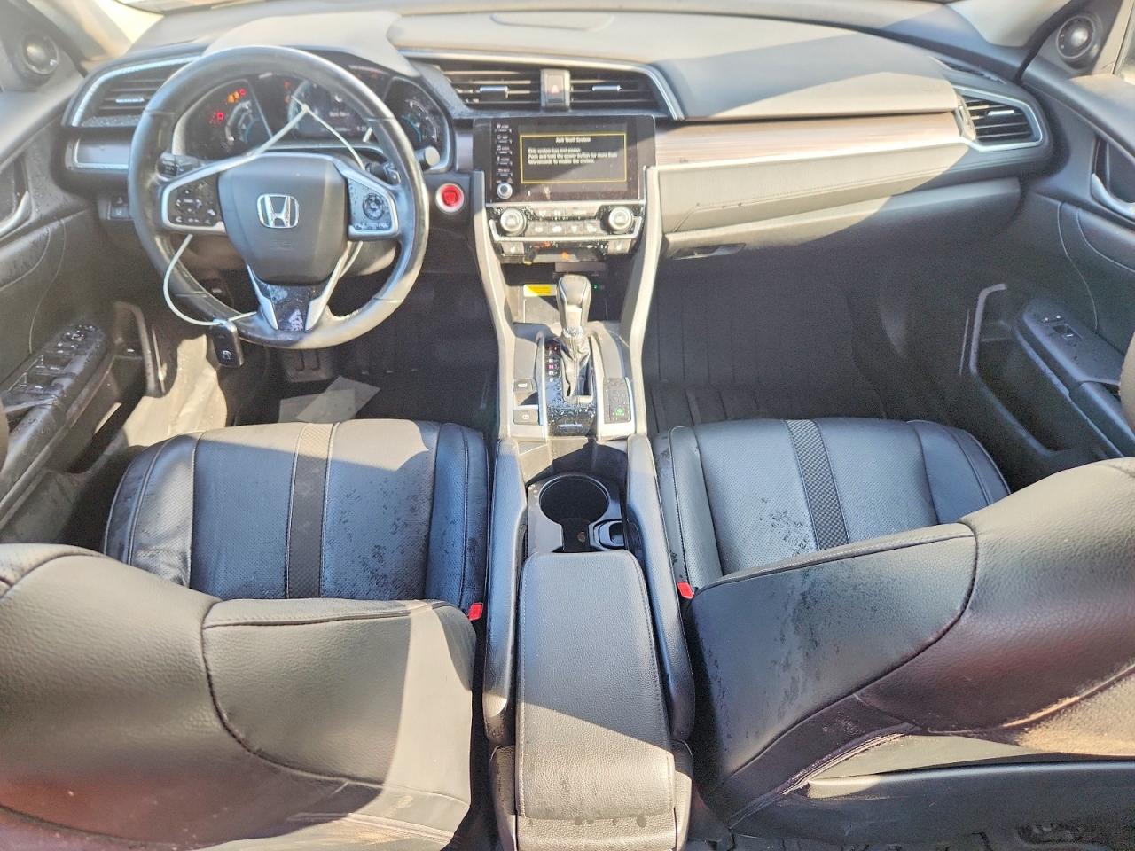 2019 Honda Civic Touring White vin: 2HGFC1F97KH101937