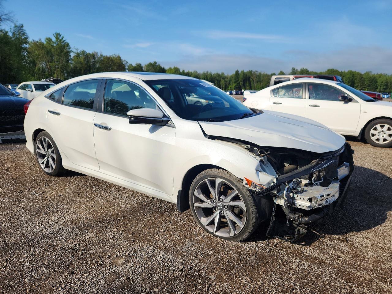 2019 Honda Civic Touring White vin: 2HGFC1F97KH101937