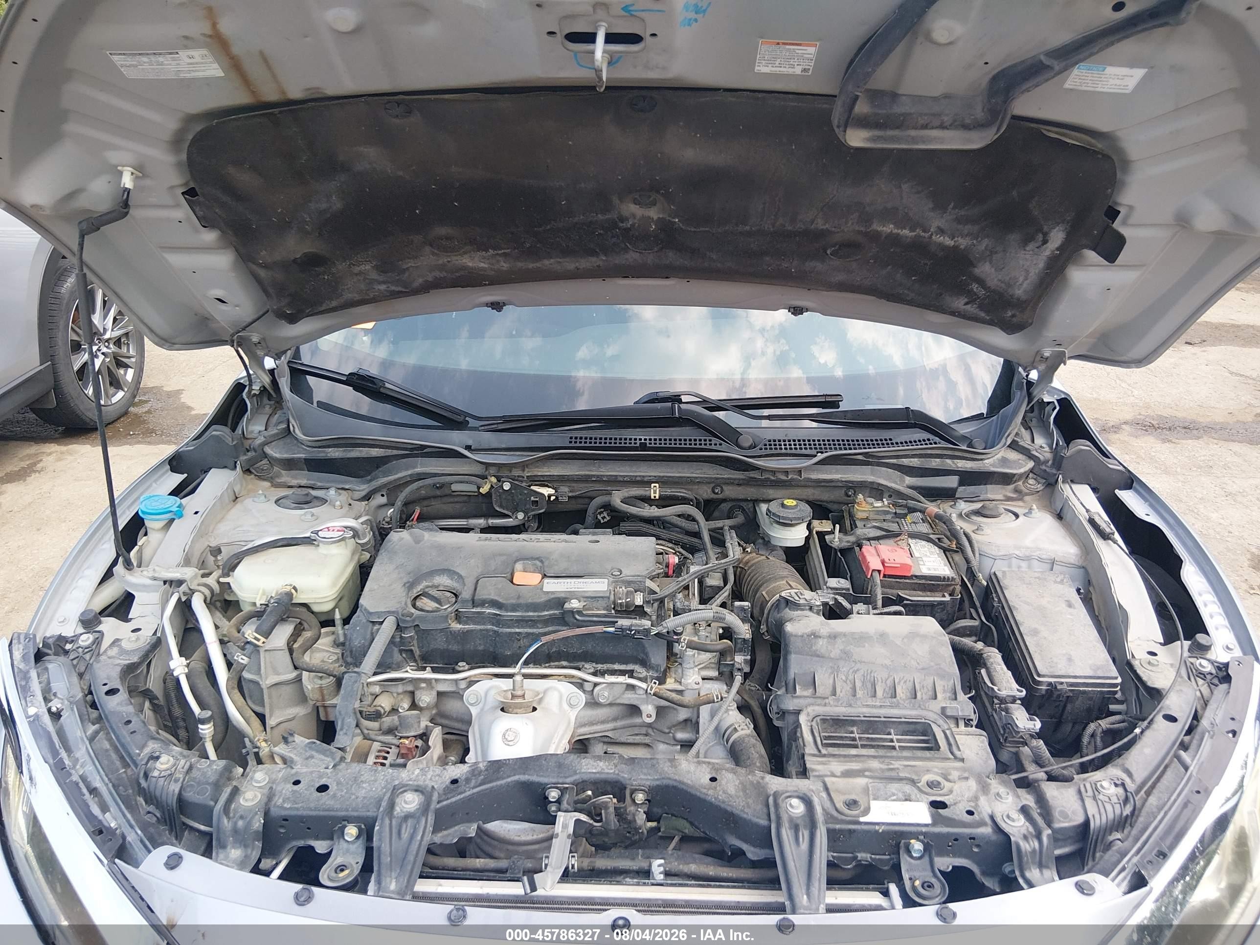 2018 Honda Civic Lx Silver vin: 2HGFC2F50JH557571