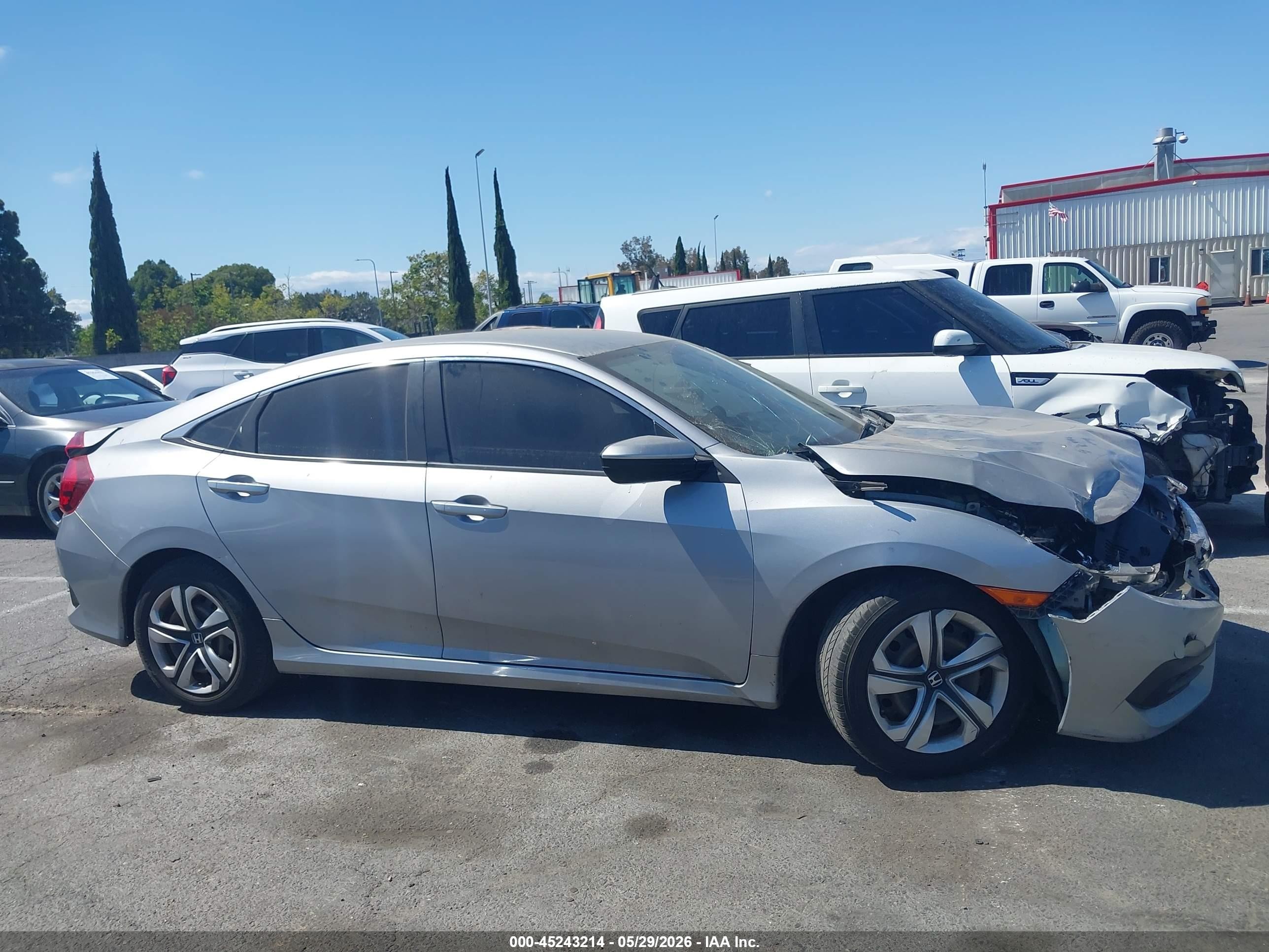 2017 Honda Civic Lx Silver vin: 2HGFC2F51HH506056