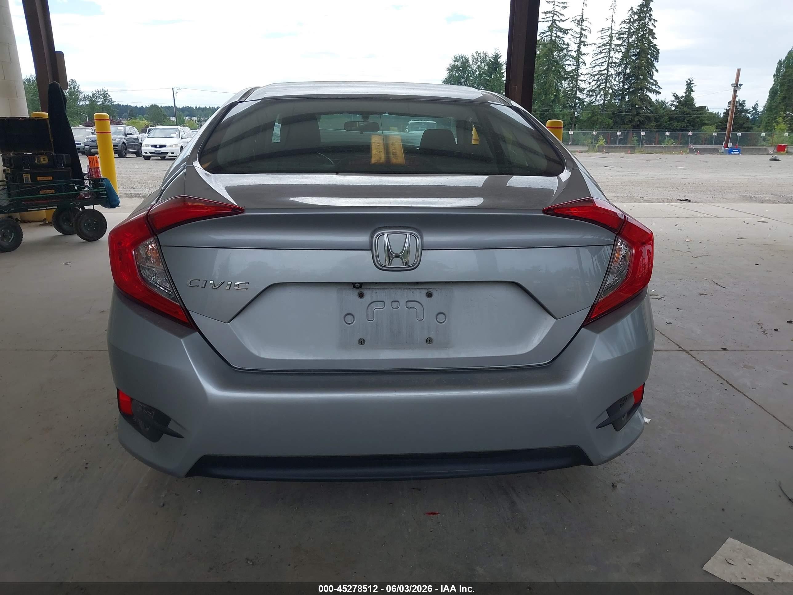 2017 Honda Civic Lx Silver vin: 2HGFC2F51HH570291