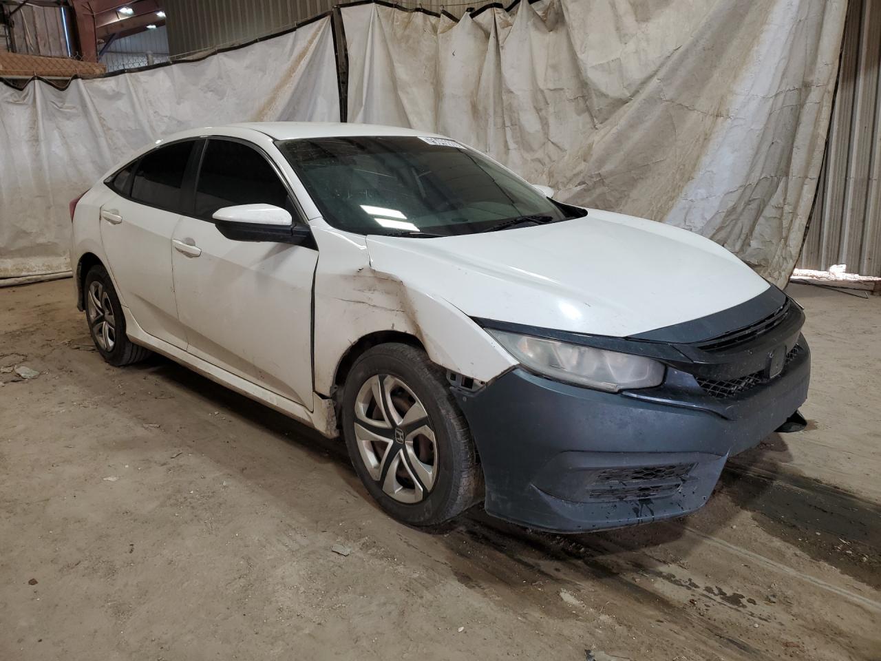 2018 Honda Civic Lx Белый vin: 2HGFC2F53JH552543 Damage: Right Head Lamp, Faded, Acceptable