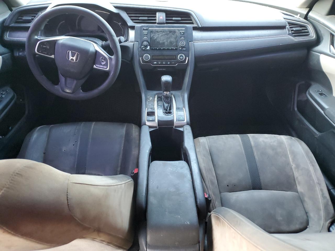 2018 Honda Civic Lx Белый vin: 2HGFC2F53JH552543 Damage: Left Front Seat, Burn Hole, 3 To 4 Inches
