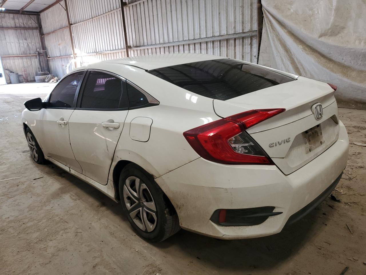 2018 Honda Civic Lx Белый vin: 2HGFC2F53JH552543 Damage: Rear Bumper, Heavy Scratch, > 12 Inches