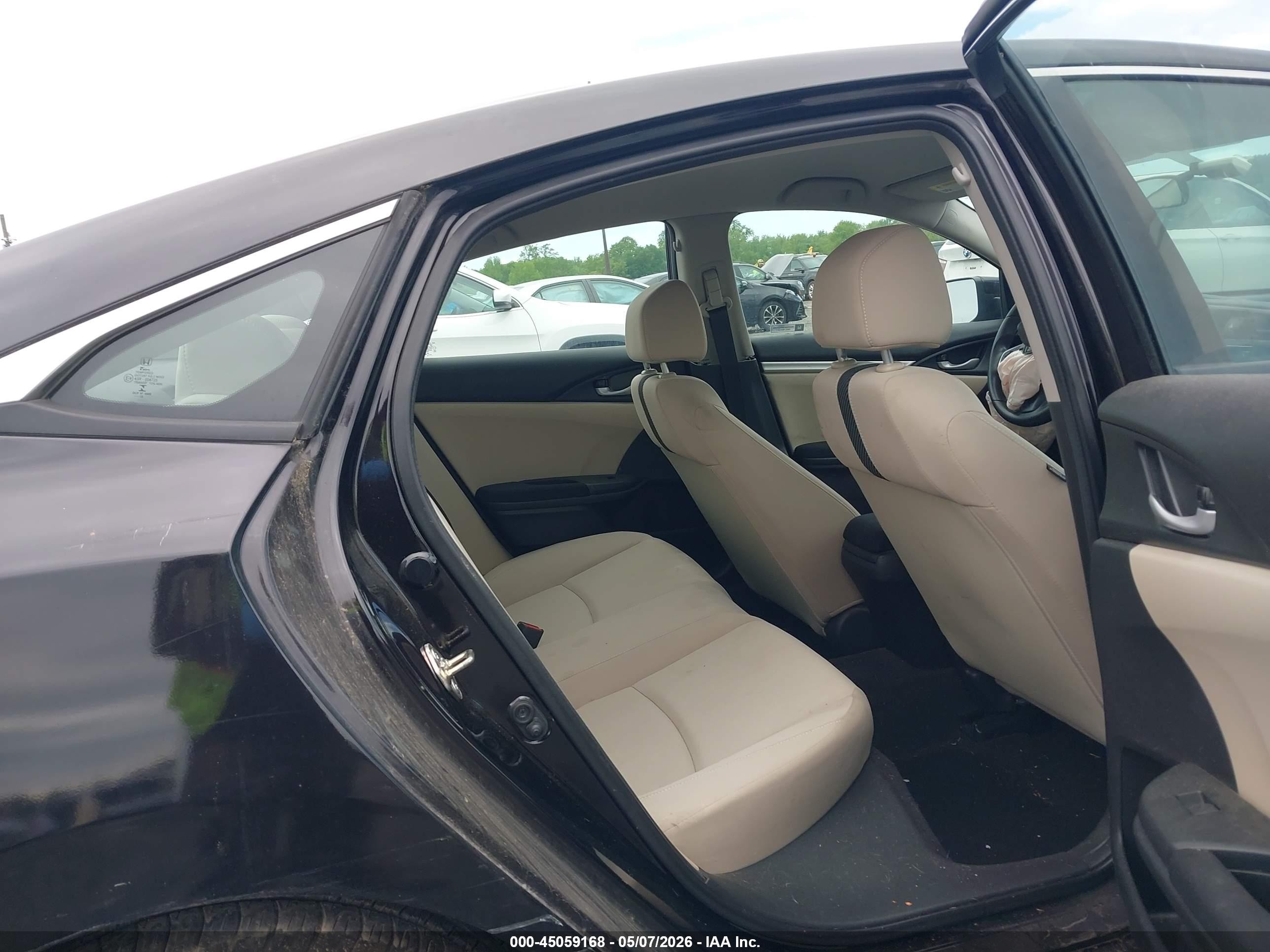 2018 Honda Civic Lx Black vin: 2HGFC2F53JH552932