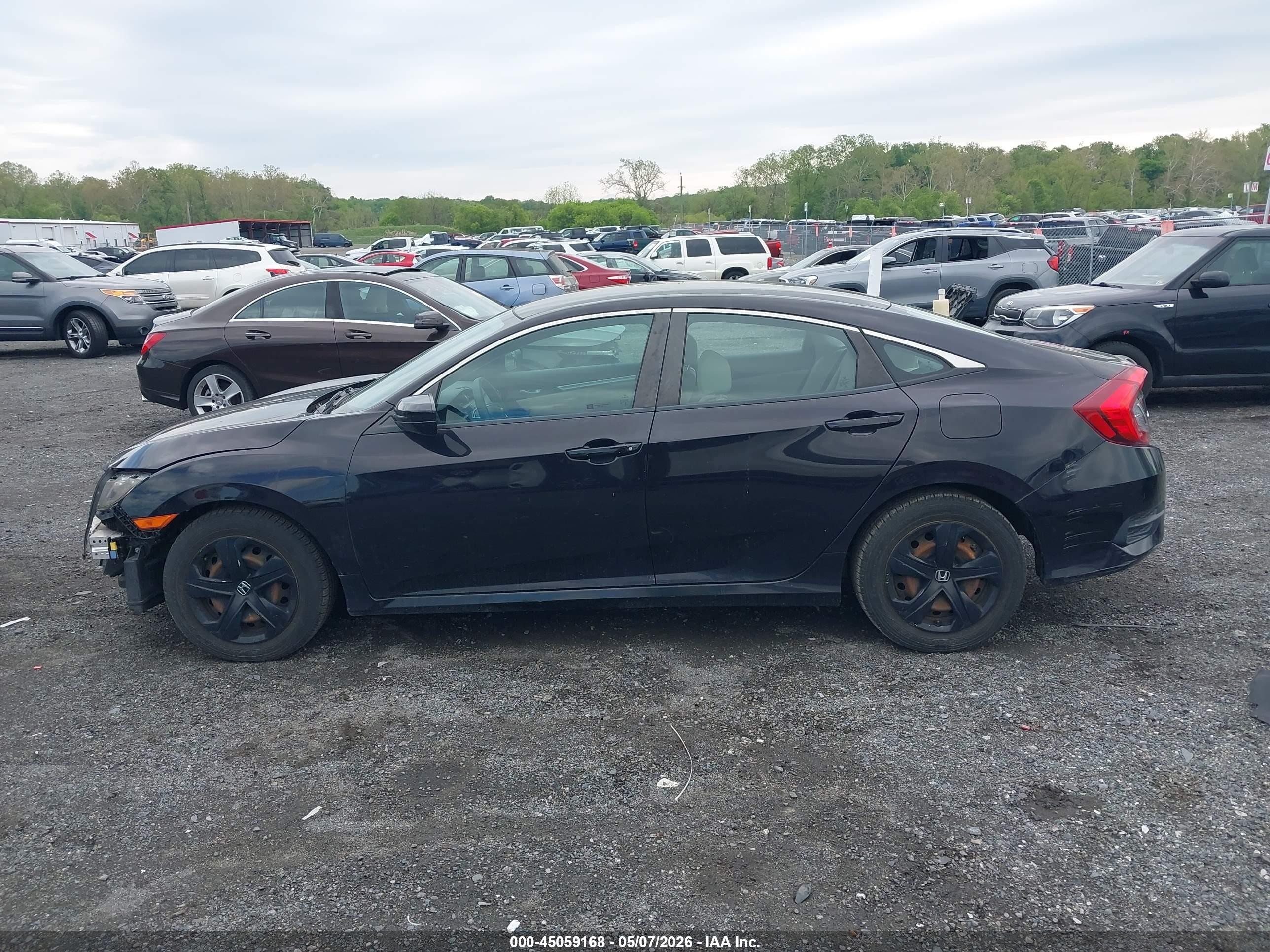 2018 Honda Civic Lx Black vin: 2HGFC2F53JH552932