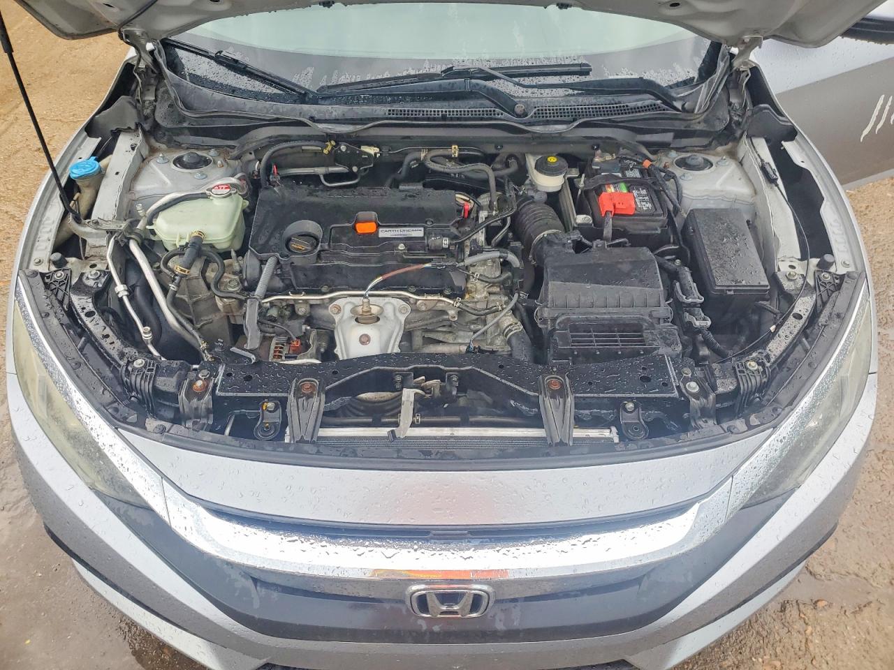 2018 Honda Civic Lx Silver vin: 2HGFC2F53JH601143
