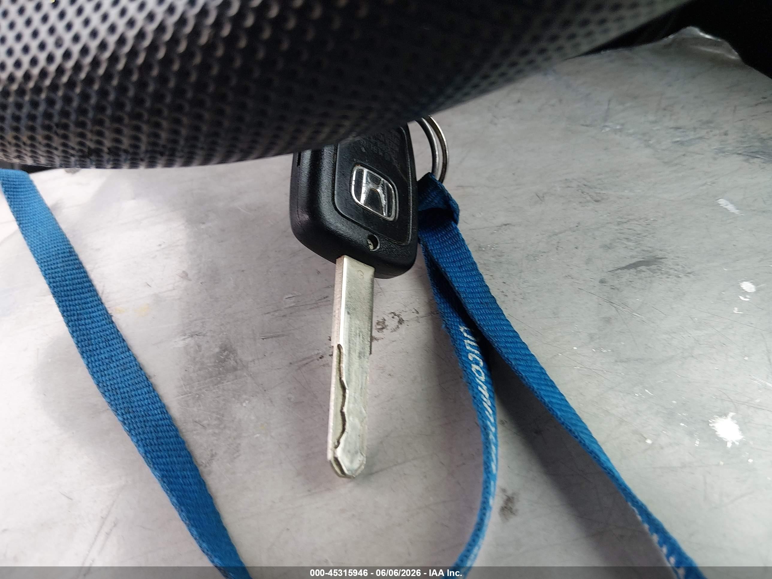 2016 Honda Civic Lx Silver vin: 2HGFC2F54GH550101