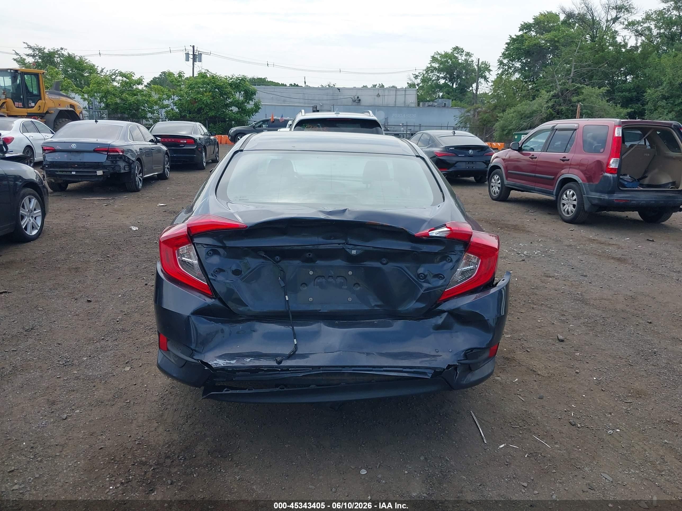2018 Honda Civic Lx Blue vin: 2HGFC2F54JH535704