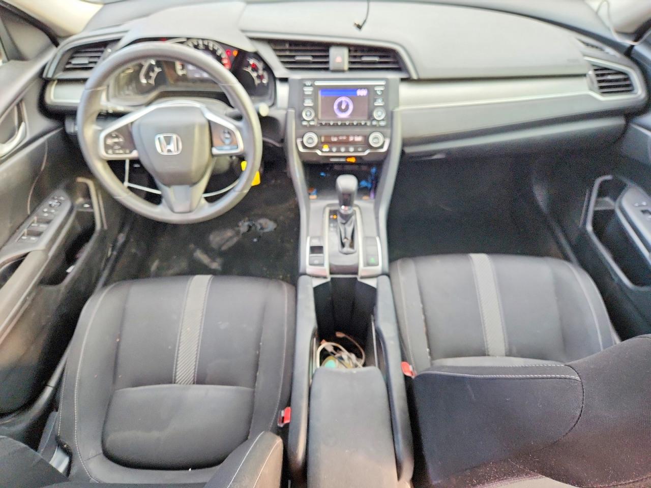 2018 Honda Civic Lx Red vin: 2HGFC2F54JH569951