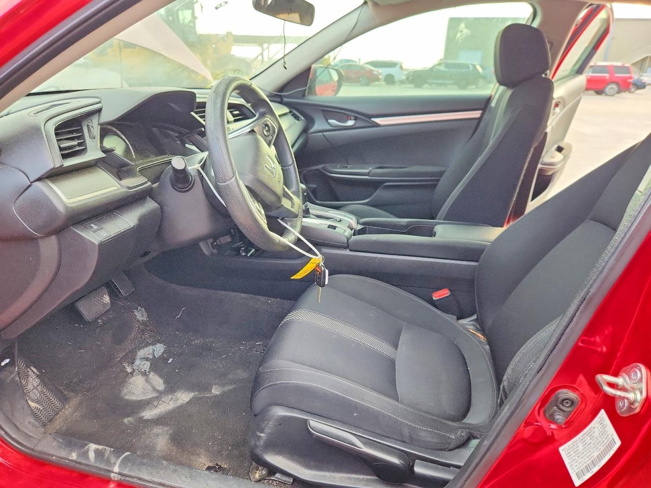 2018 Honda Civic Lx Red vin: 2HGFC2F54JH569951