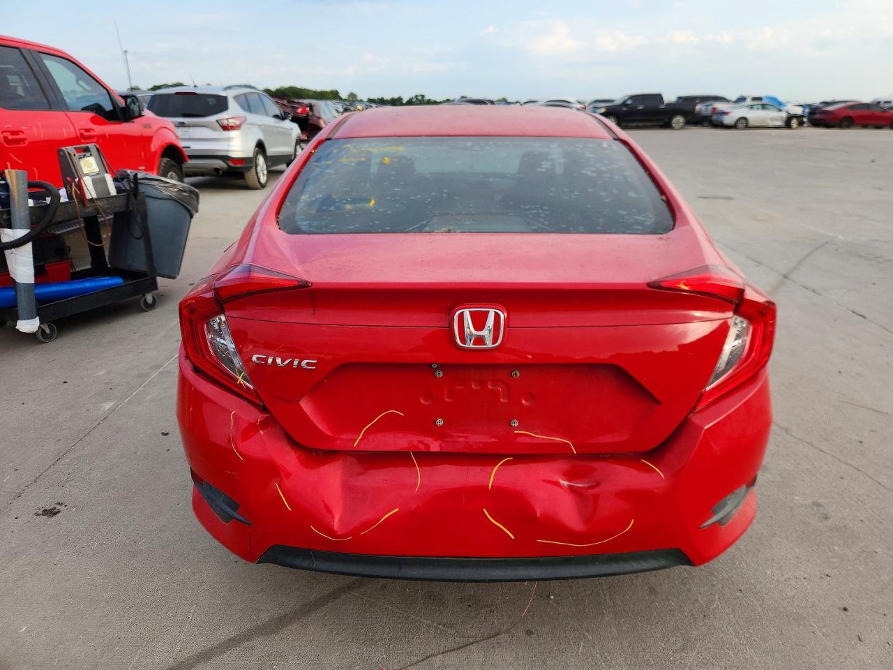 2018 Honda Civic Lx Red vin: 2HGFC2F54JH569951