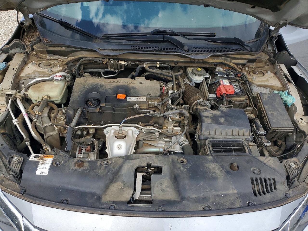 2018 Honda Civic Lx Silver vin: 2HGFC2F54JH577077