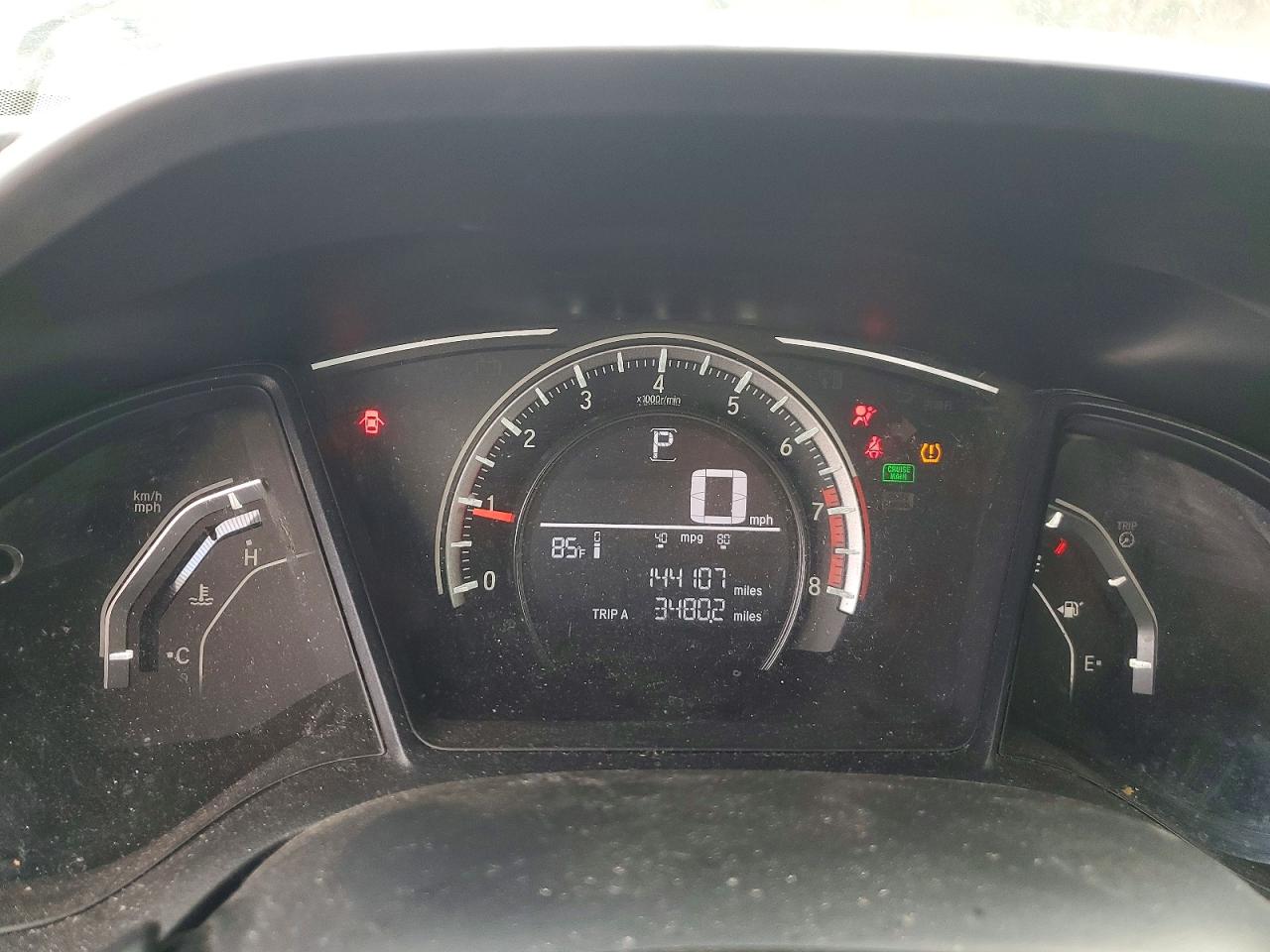 2018 Honda Civic Lx Silver vin: 2HGFC2F54JH577077