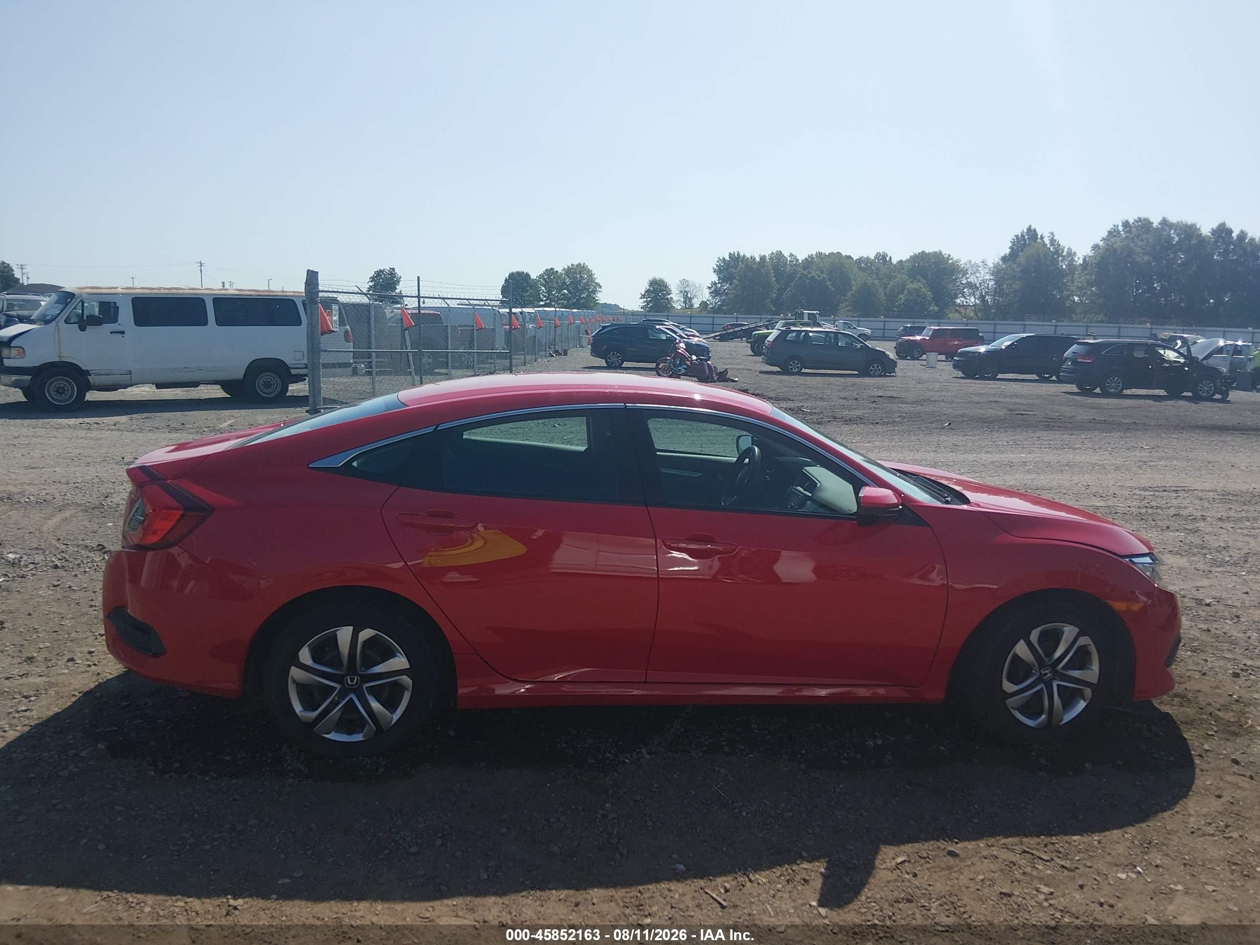 2016 Honda Civic Lx Red vin: 2HGFC2F55GH576285