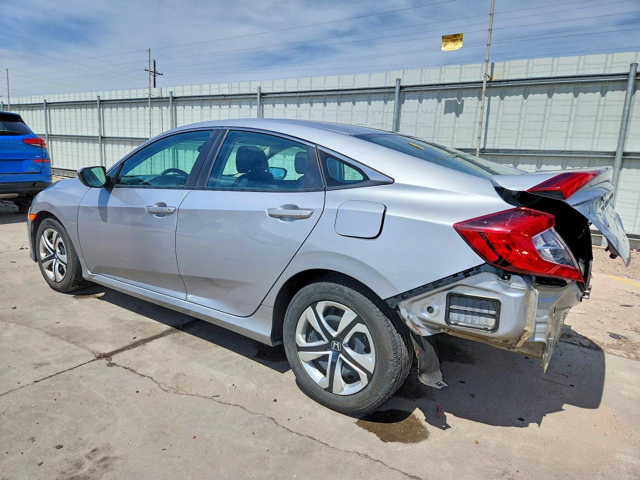 2018 Honda Civic Lx Silver vin: 2HGFC2F55JH601175