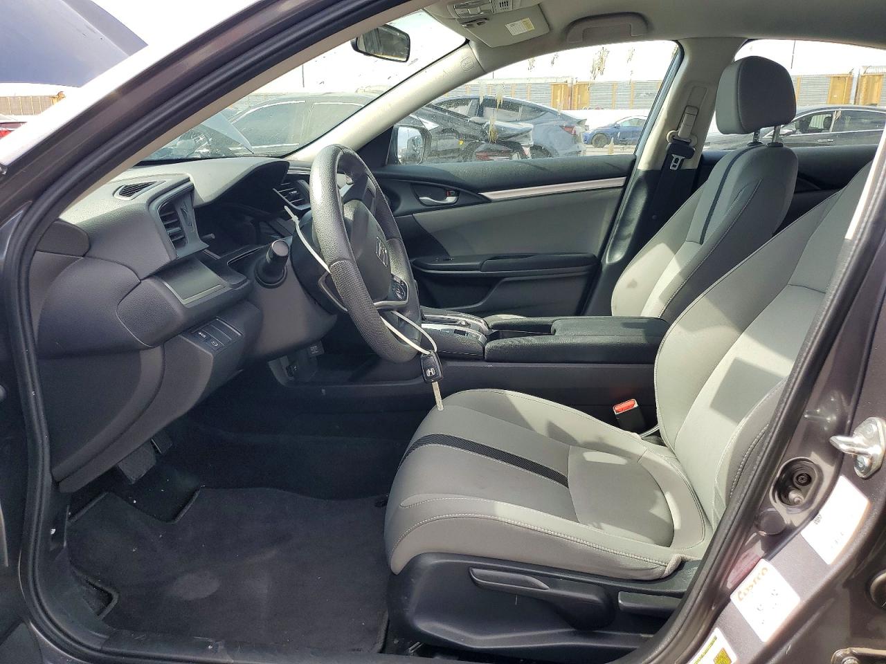 2018 Honda Civic Lx Gray vin: 2HGFC2F55JH602665