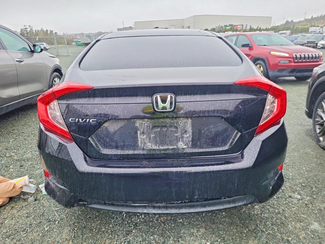 2016 Honda Civic Lx Черный vin: 2HGFC2F56GH008840