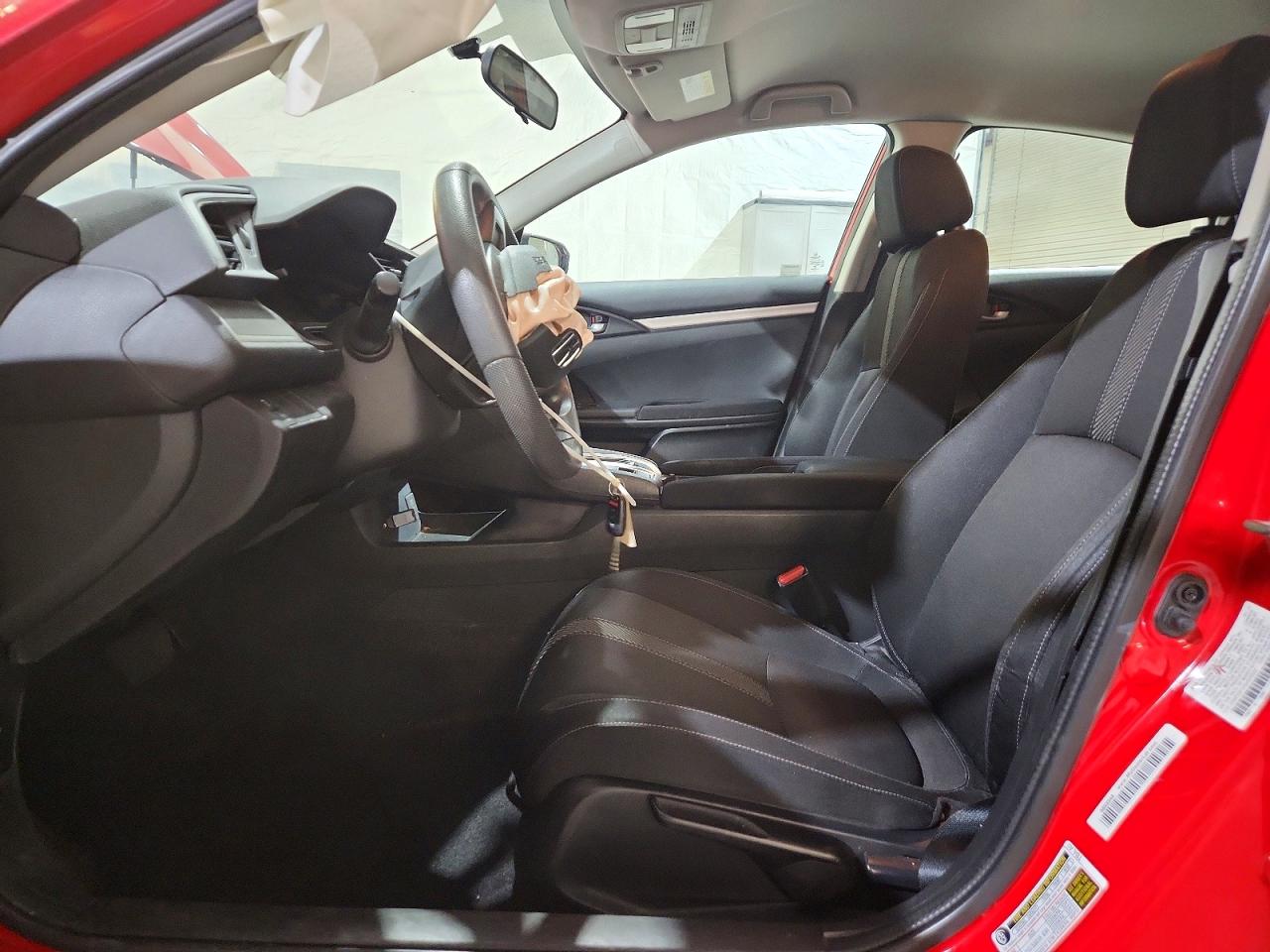 2016 Honda Civic Lx Red vin: 2HGFC2F57GH570522