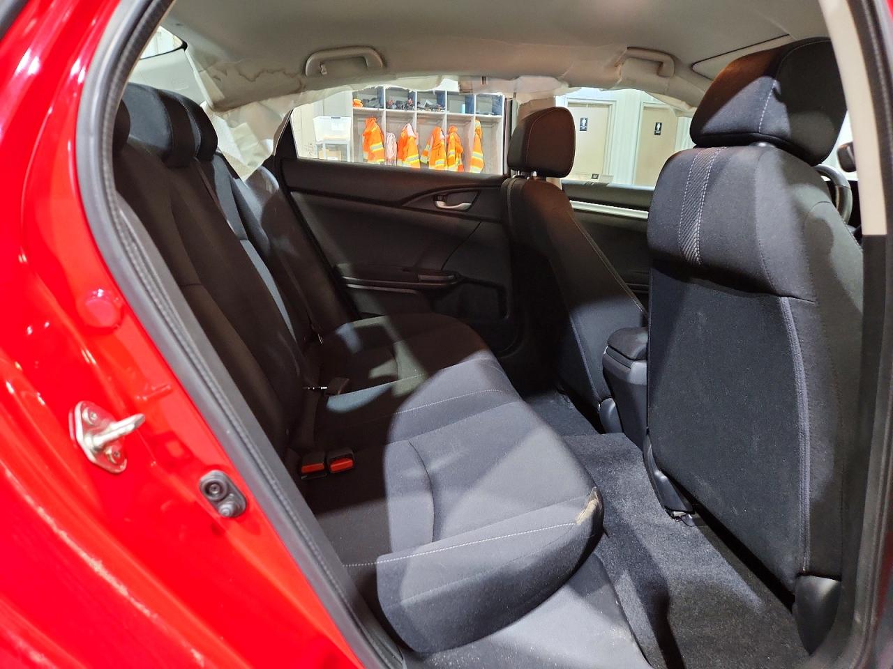 2016 Honda Civic Lx Red vin: 2HGFC2F57GH570522
