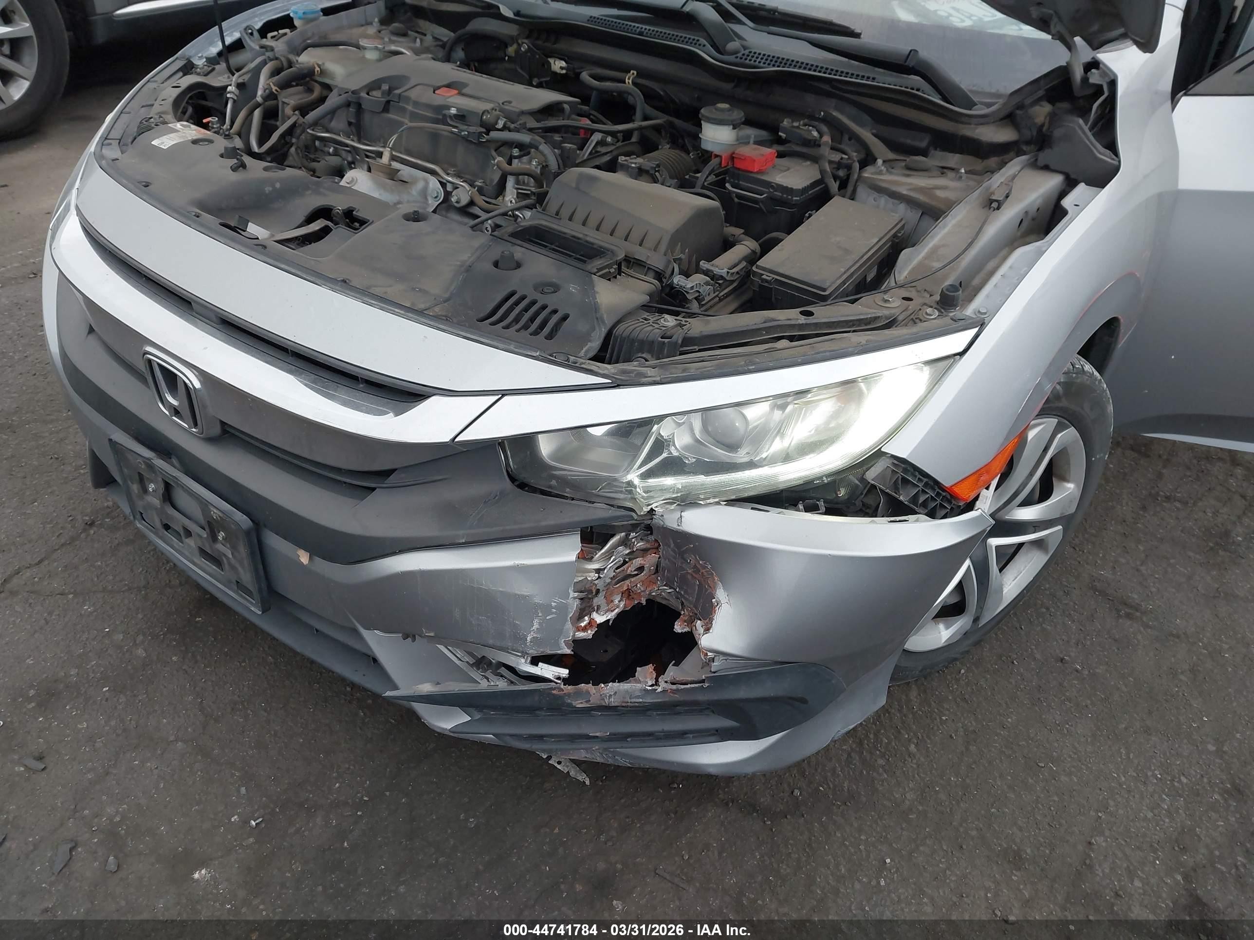 2017 Honda Civic Lx Silver vin: 2HGFC2F57HH562485