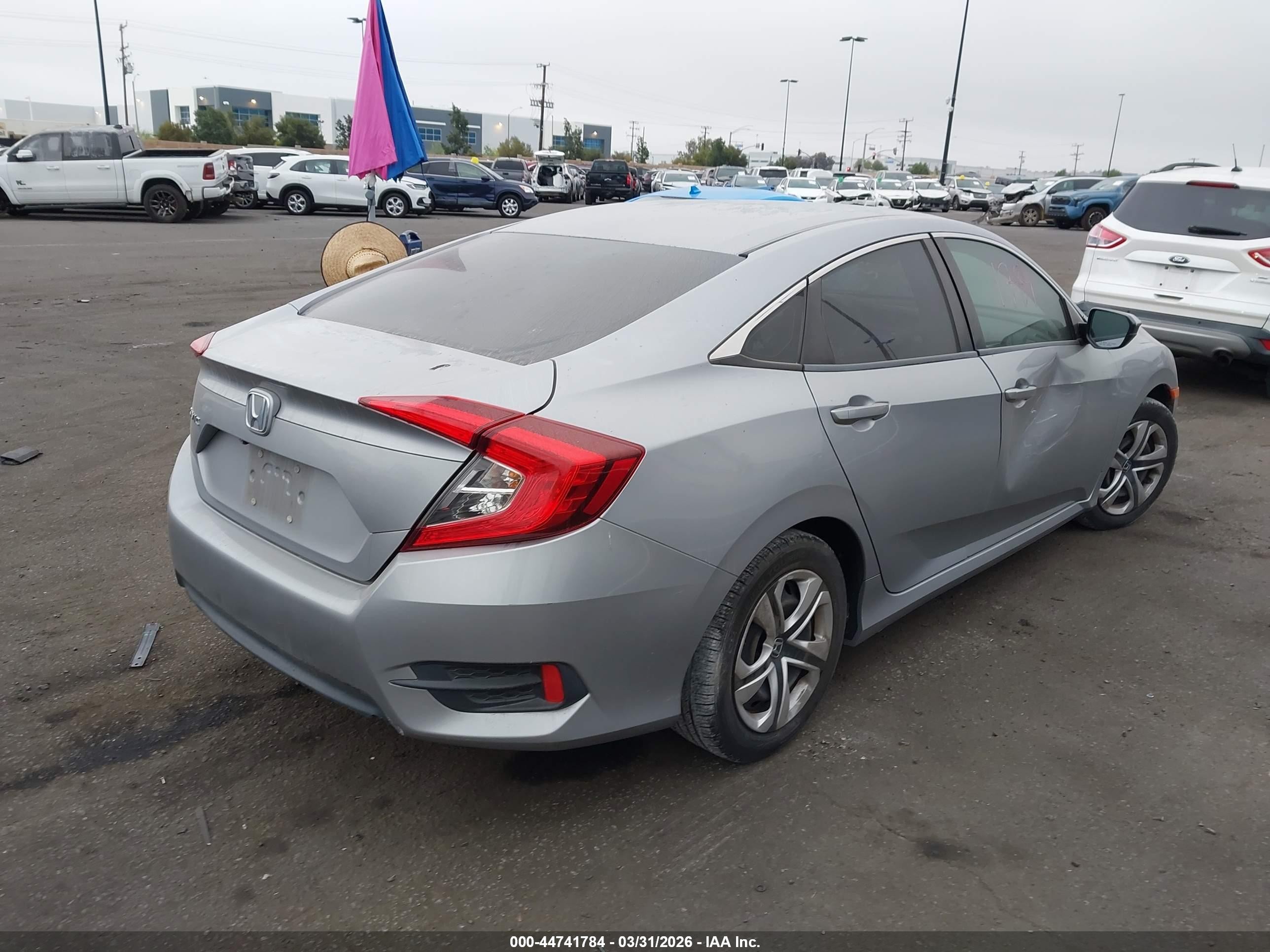 2017 Honda Civic Lx Silver vin: 2HGFC2F57HH562485
