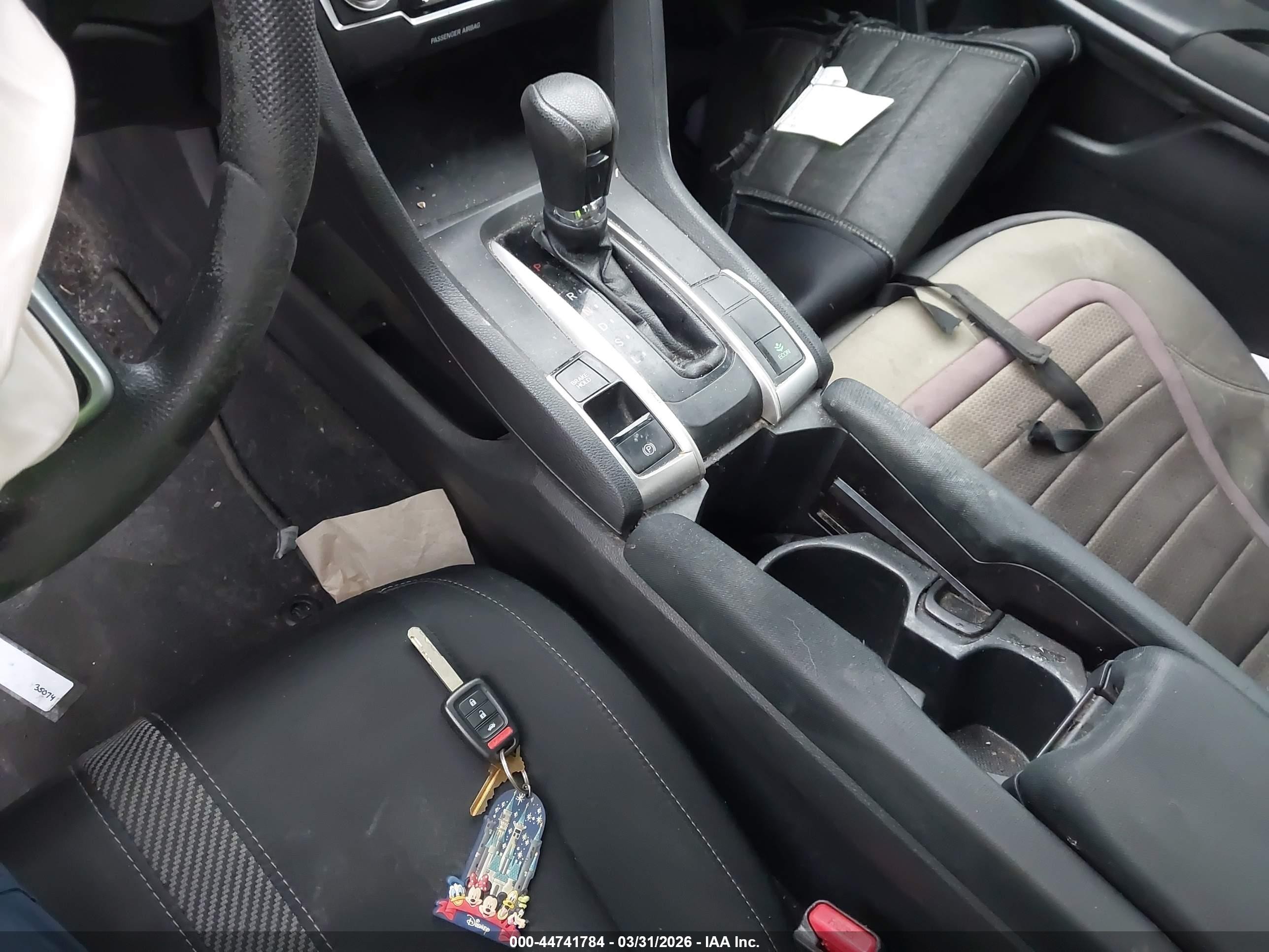 2017 Honda Civic Lx Silver vin: 2HGFC2F57HH562485