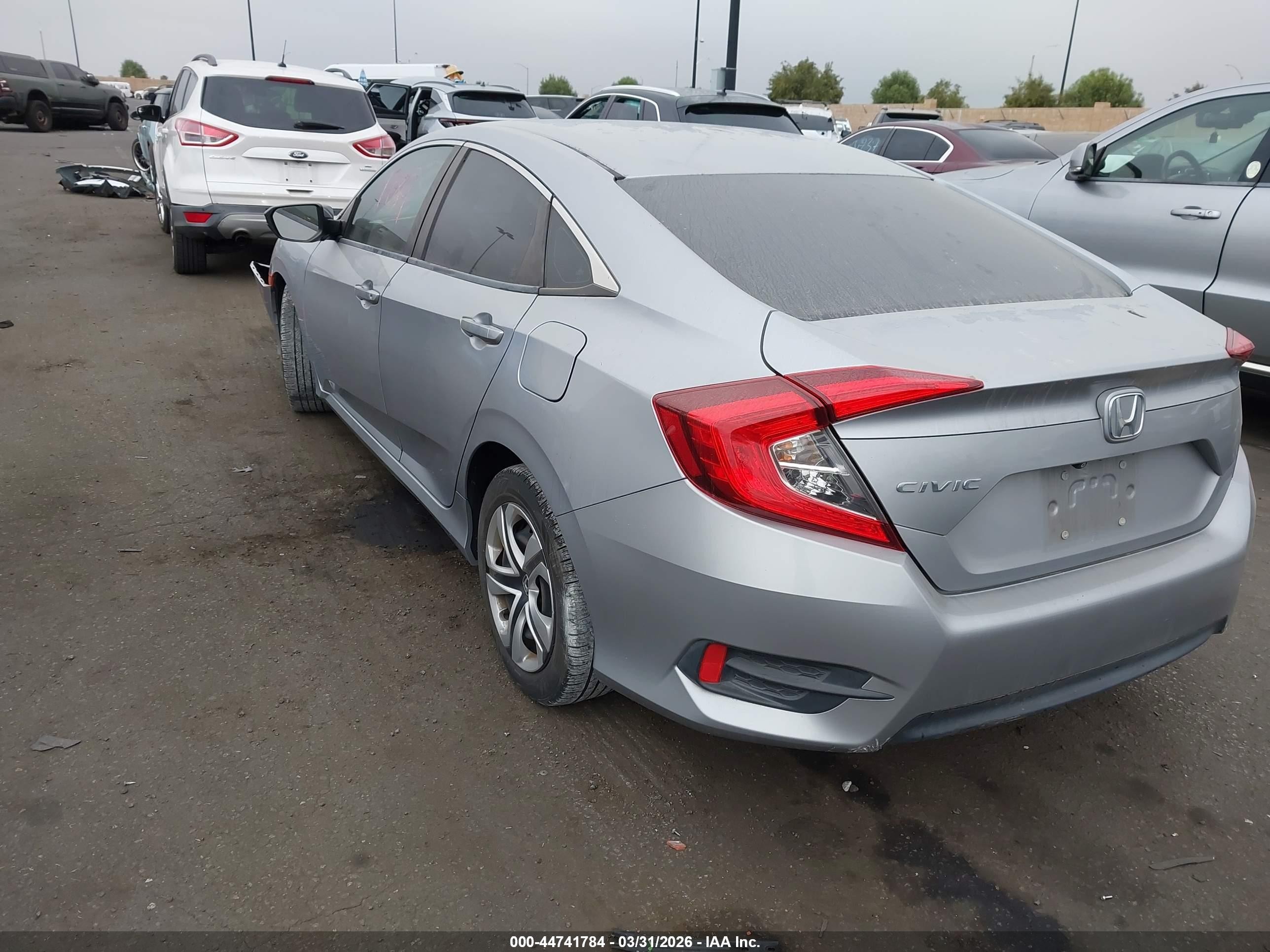 2017 Honda Civic Lx Silver vin: 2HGFC2F57HH562485