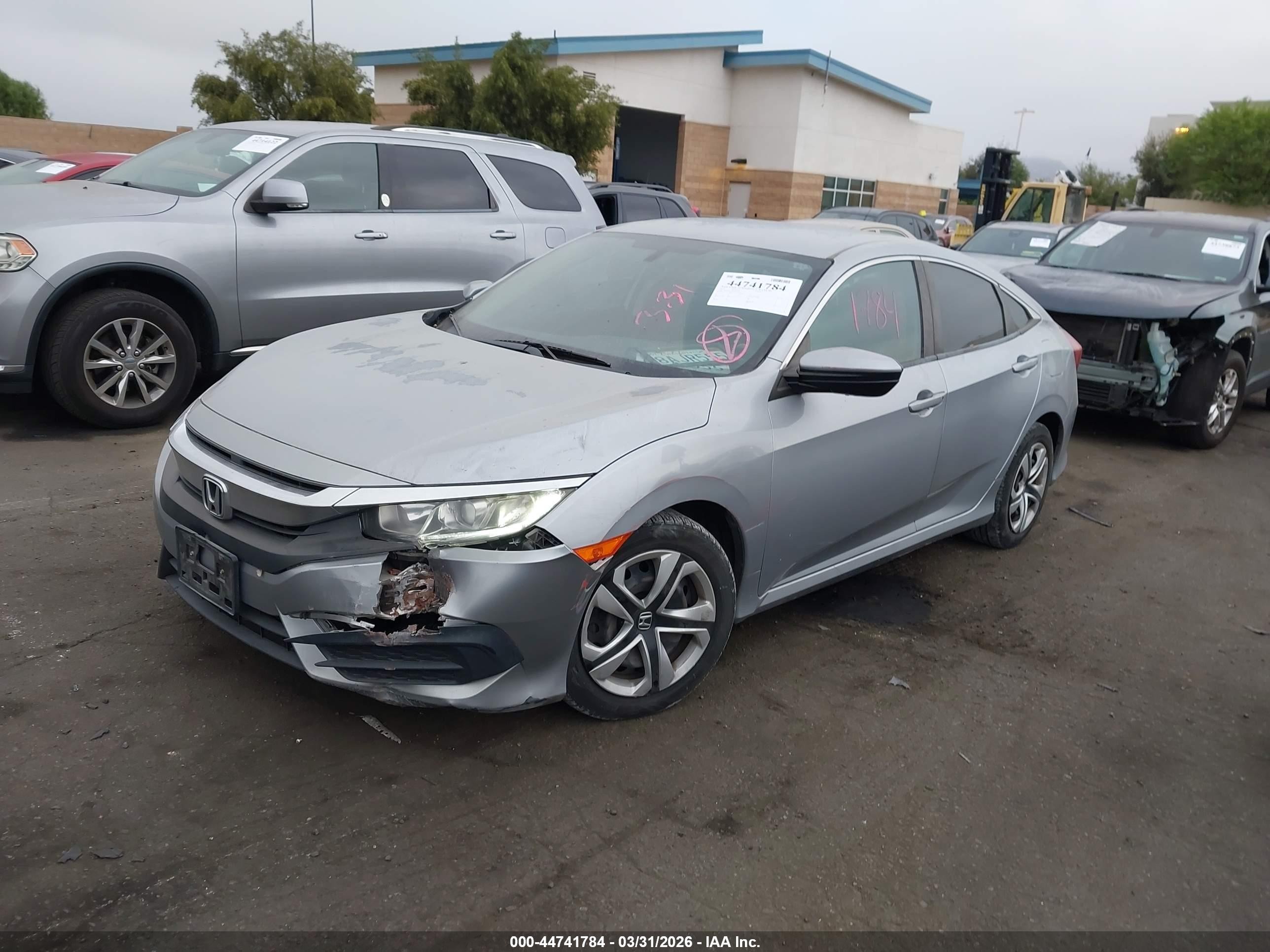 2017 Honda Civic Lx Silver vin: 2HGFC2F57HH562485