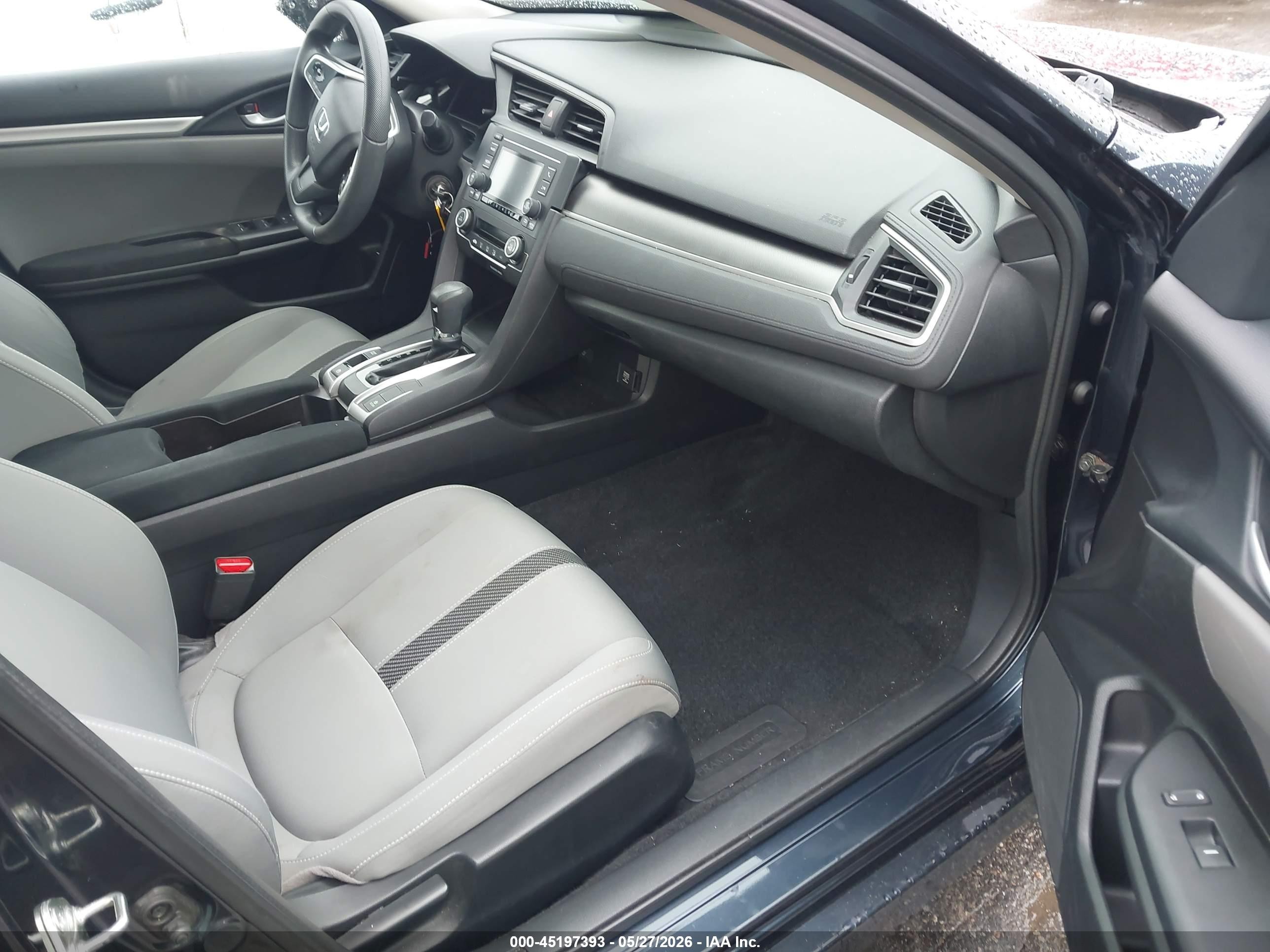 2018 Honda Civic Lx Blue vin: 2HGFC2F57JH511400