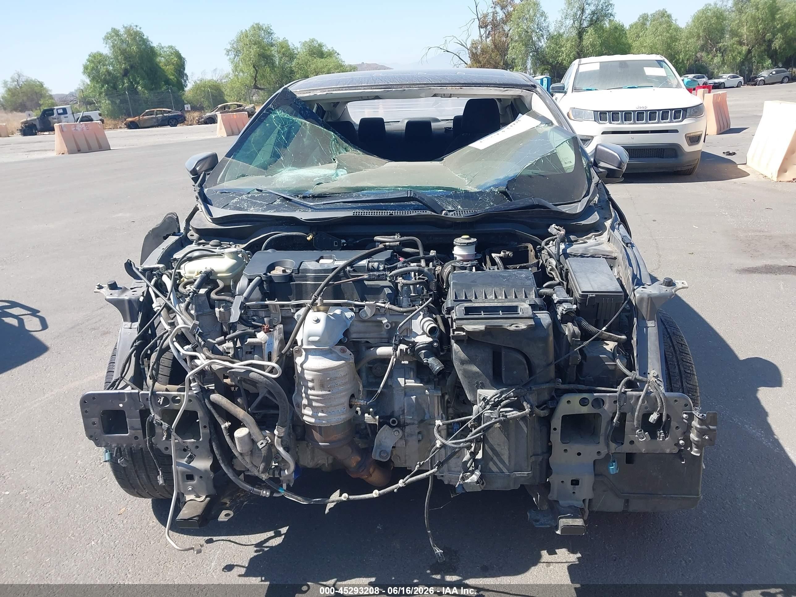 2018 Honda Civic Lx Gray vin: 2HGFC2F57JH519030