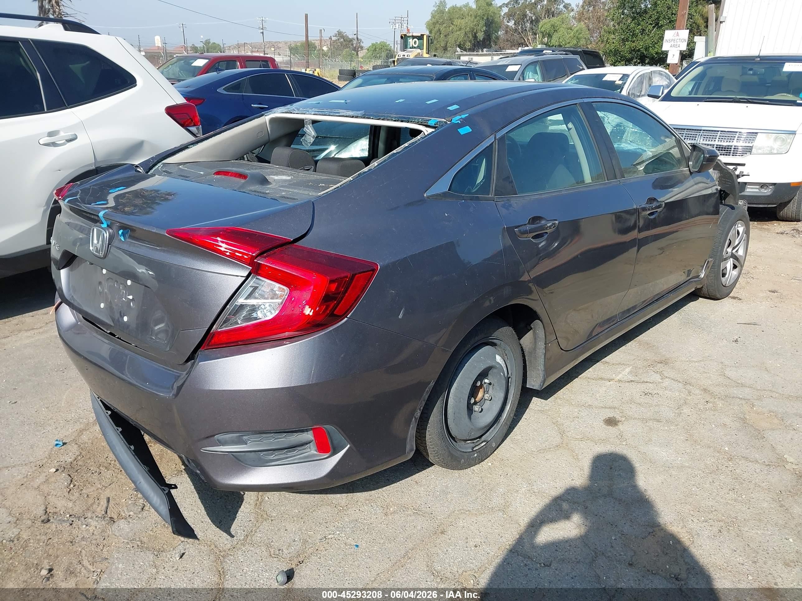 2018 Honda Civic Lx Gray vin: 2HGFC2F57JH519030
