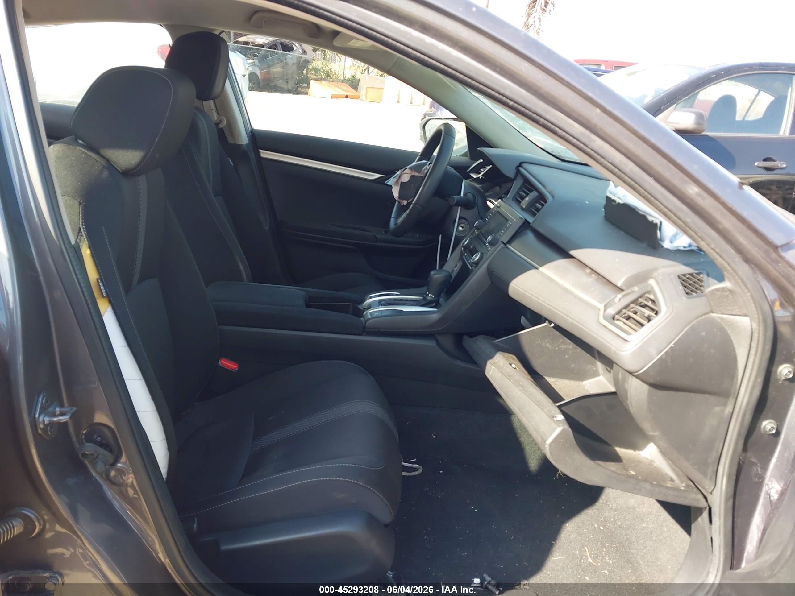 2018 Honda Civic Lx Gray vin: 2HGFC2F57JH519030
