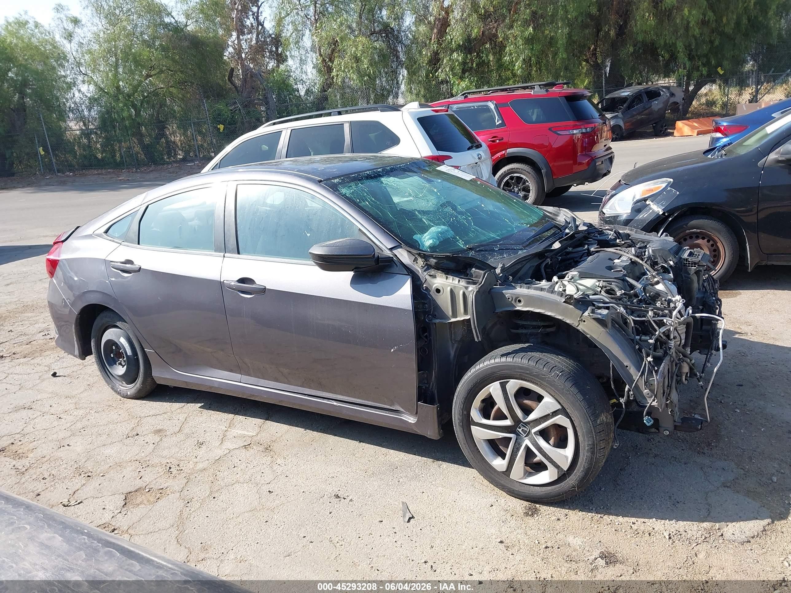 2018 Honda Civic Lx Gray vin: 2HGFC2F57JH519030
