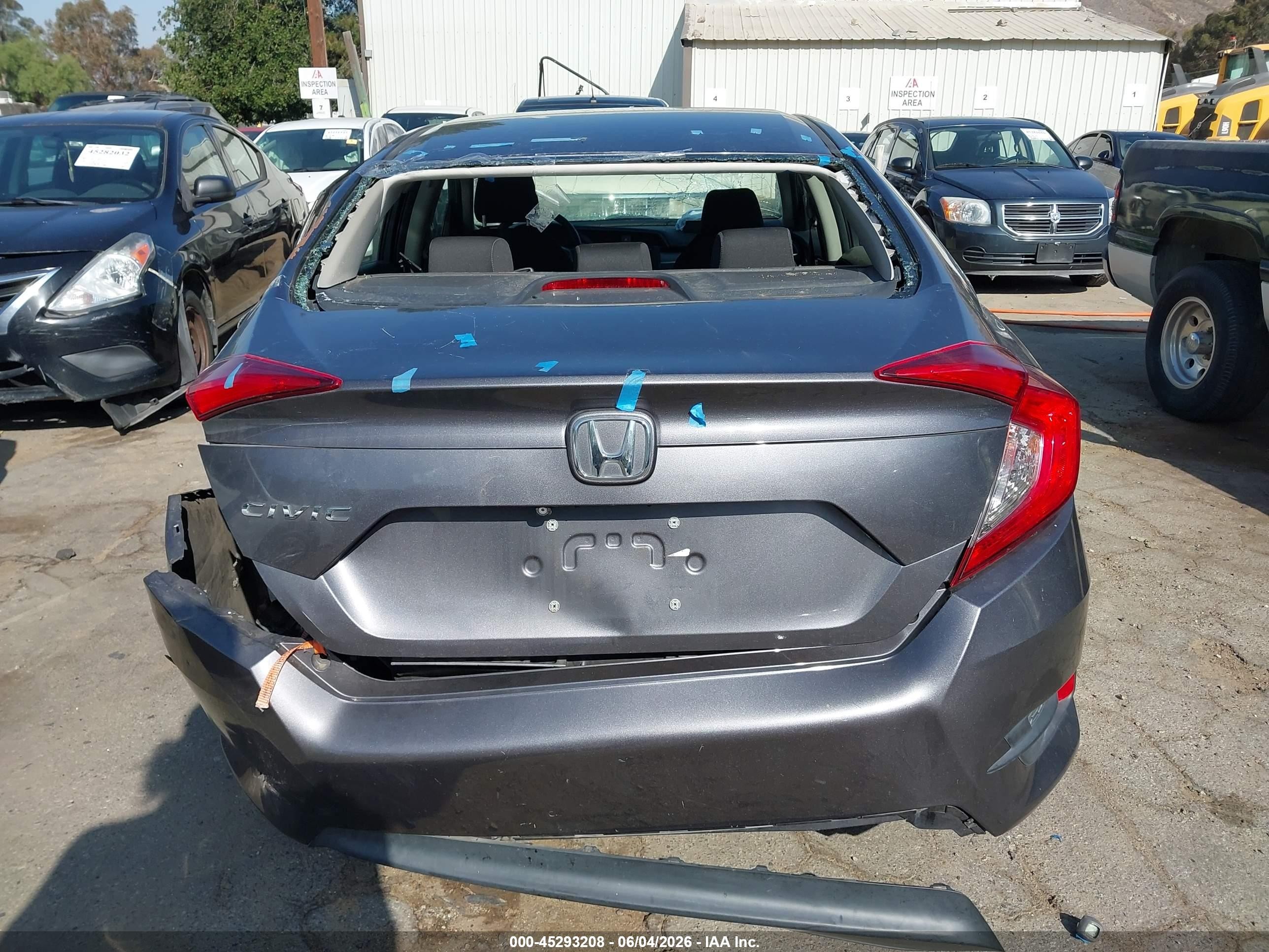 2018 Honda Civic Lx Gray vin: 2HGFC2F57JH519030