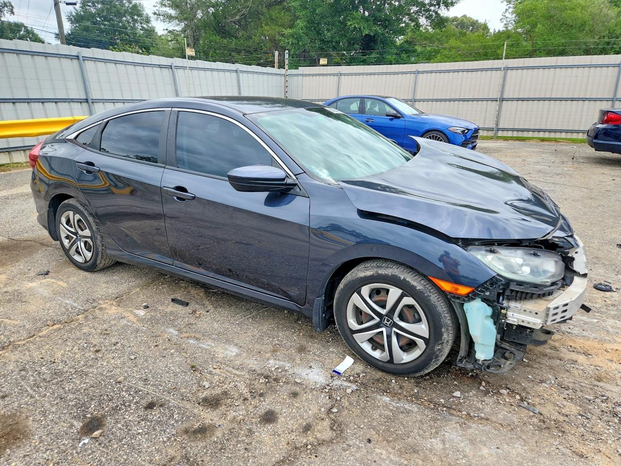 2018 Honda Civic Lx Gray vin: 2HGFC2F57JH569765