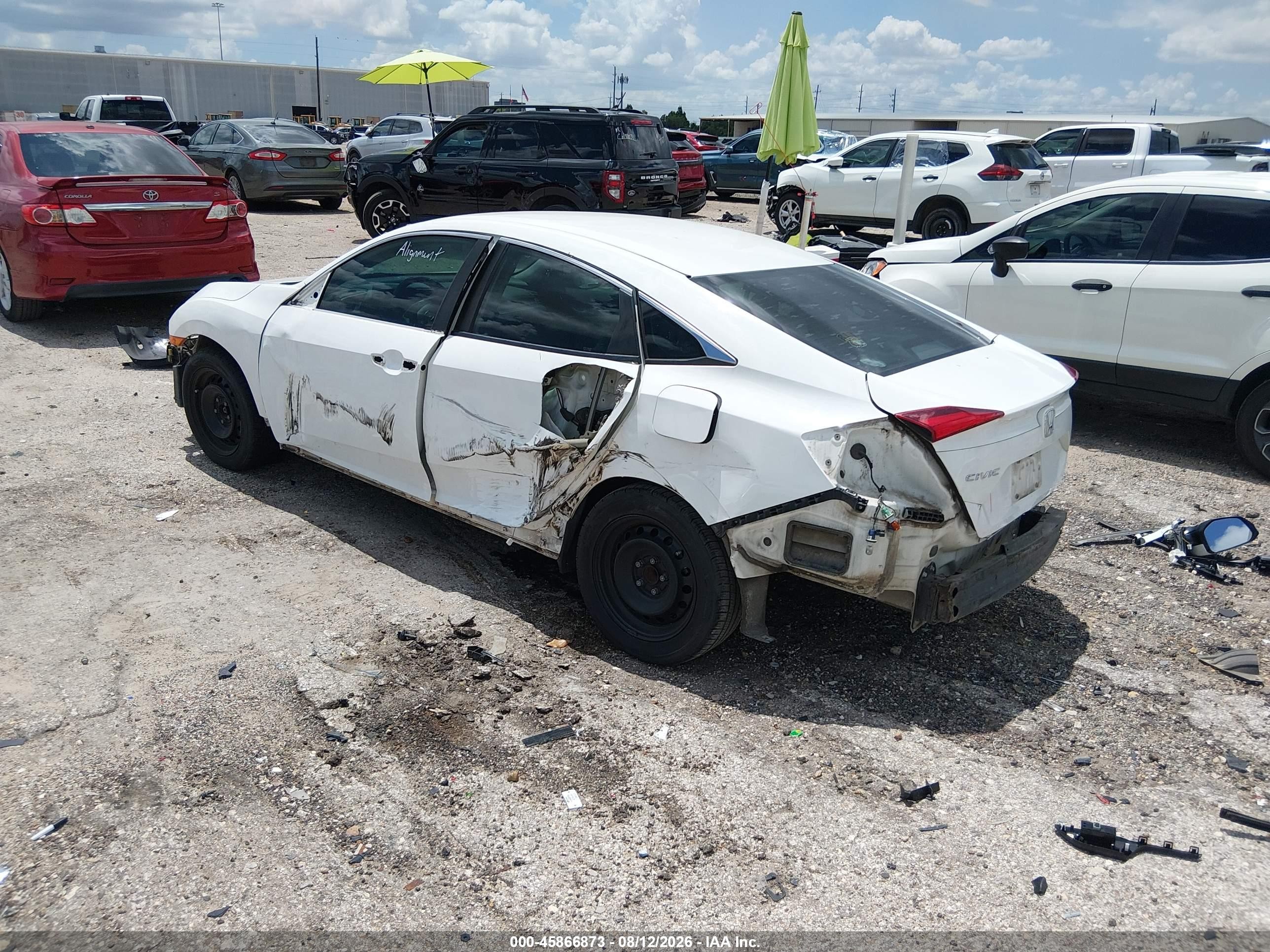 2018 Honda Civic Lx White vin: 2HGFC2F57JH601663