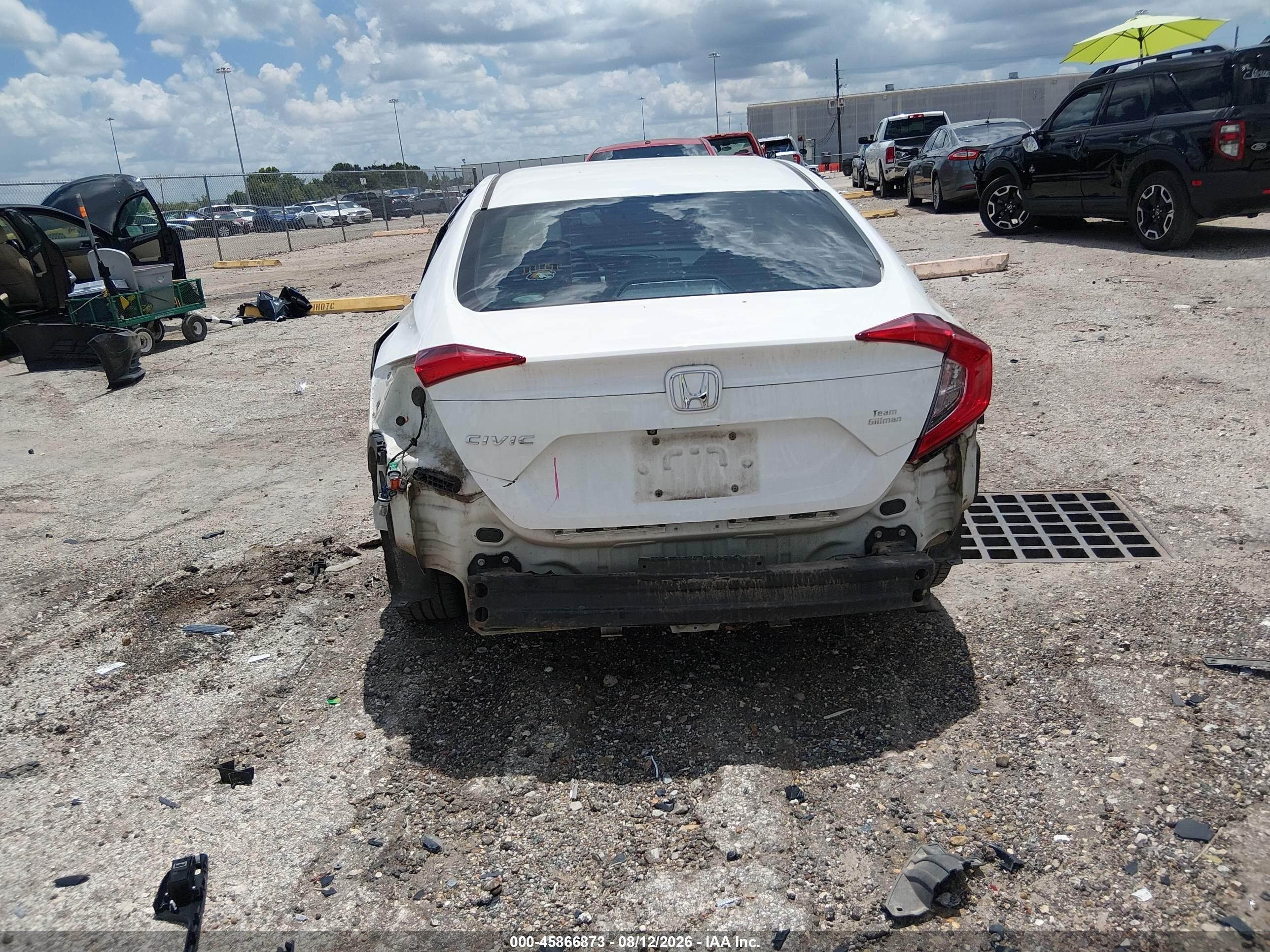 2018 Honda Civic Lx White vin: 2HGFC2F57JH601663