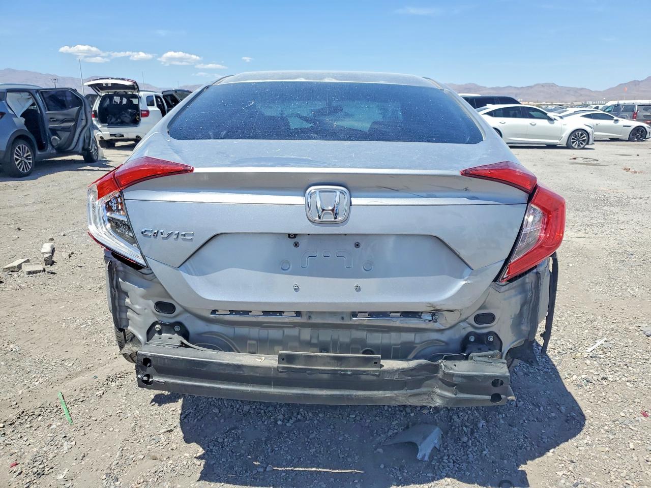 2016 Honda Civic Lx Silver vin: 2HGFC2F58GH572196